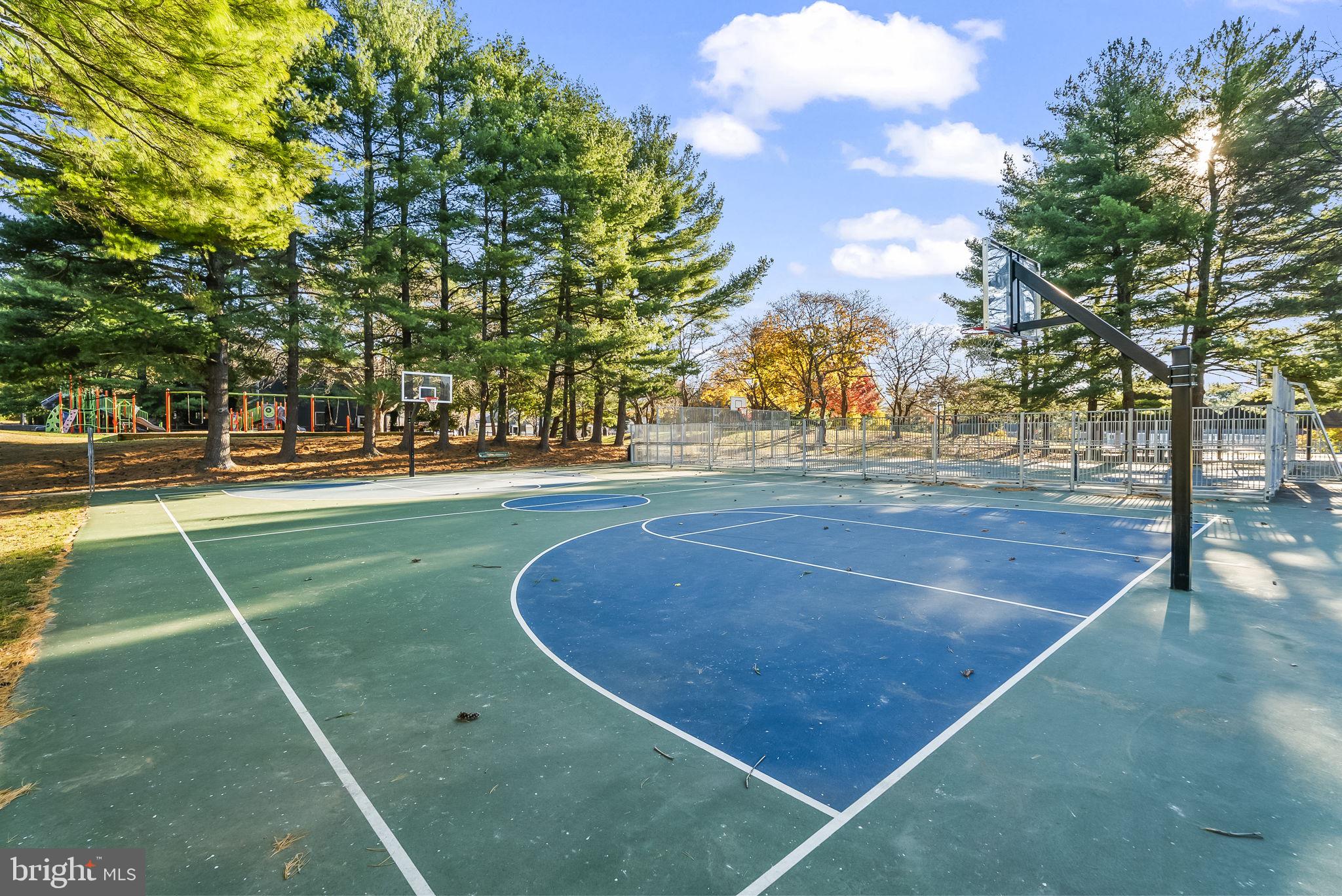 ESSEX PLACE - Residential