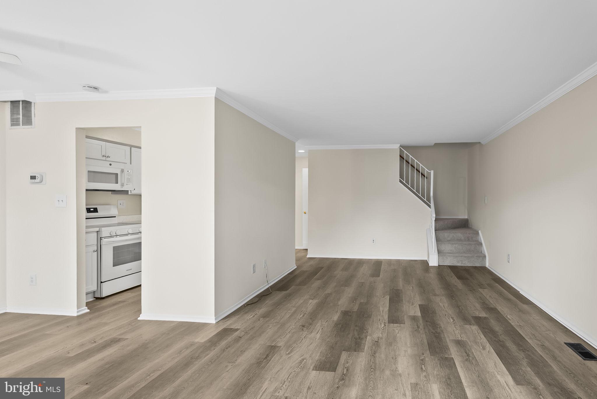 ESSEX PLACE - Residential