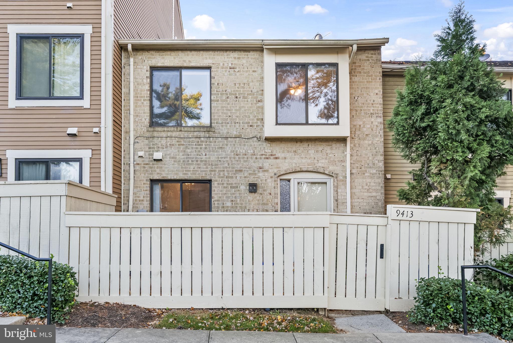 ESSEX PLACE - Residential