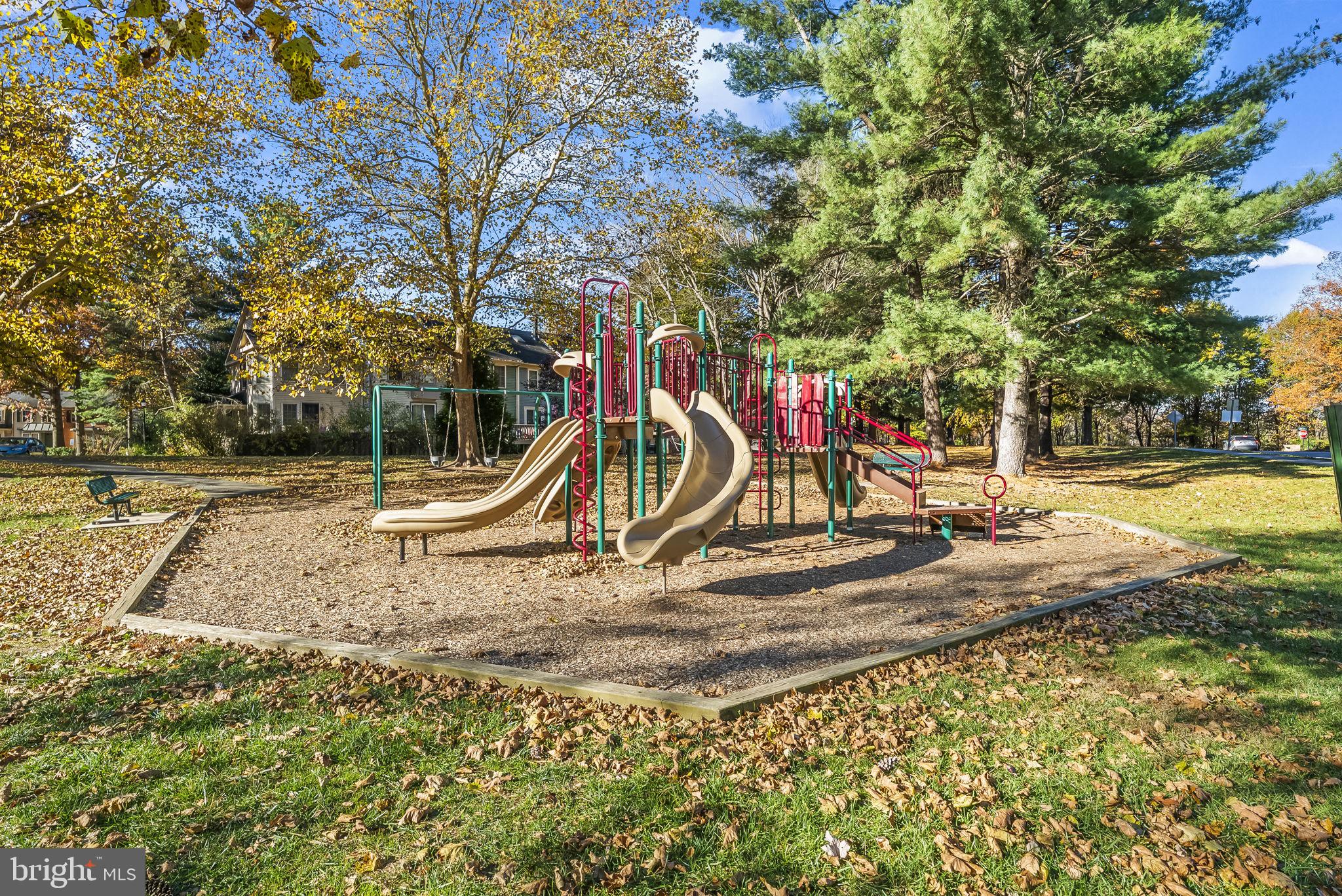 ESSEX PLACE - Residential