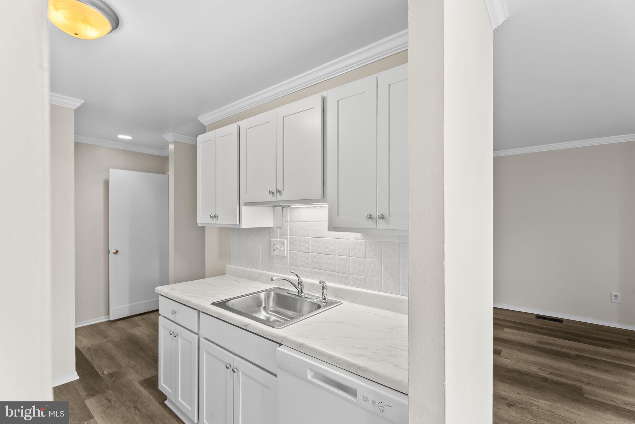 ESSEX PLACE - Residential