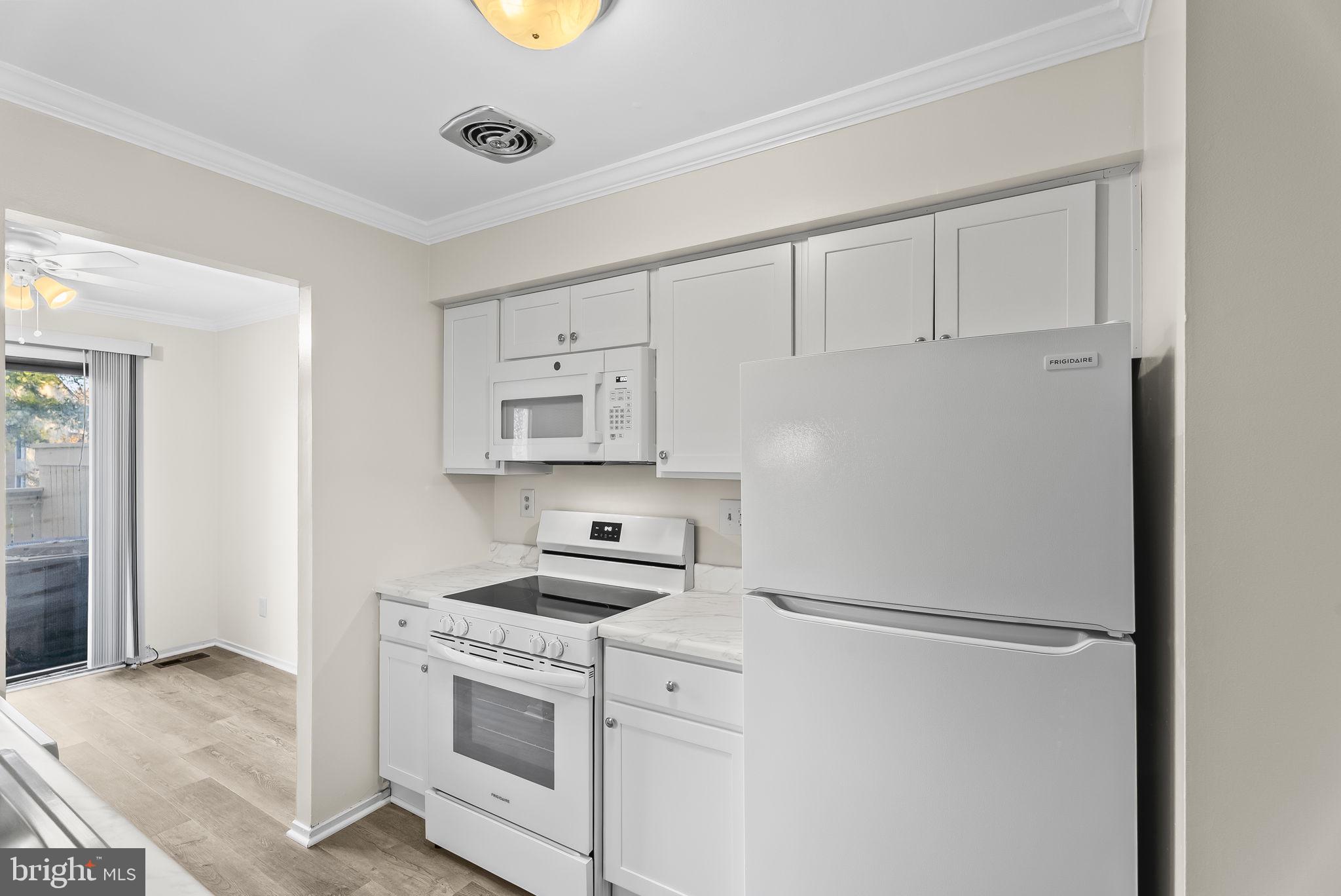 ESSEX PLACE - Residential