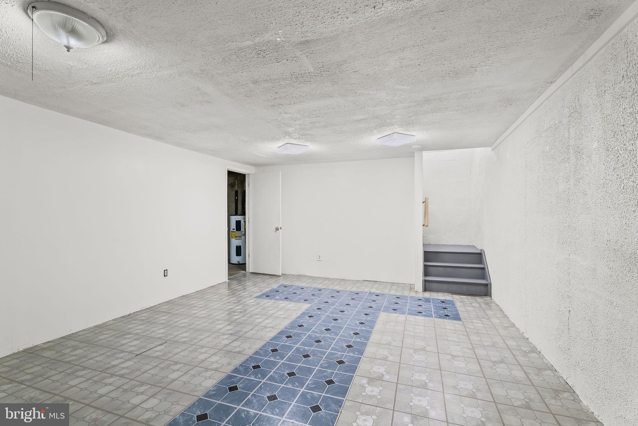 ESSEX PLACE - Residential