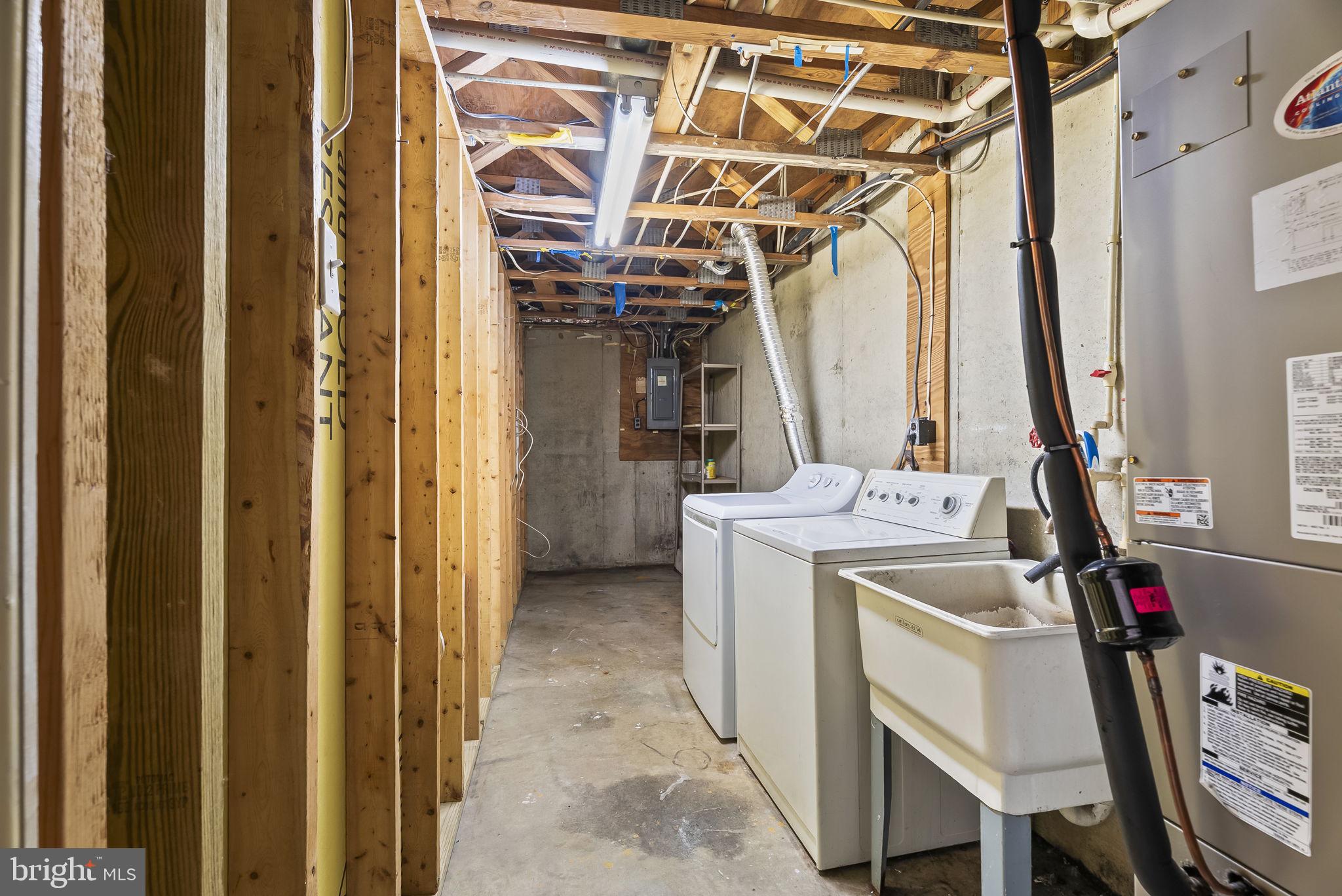 ESSEX PLACE - Residential