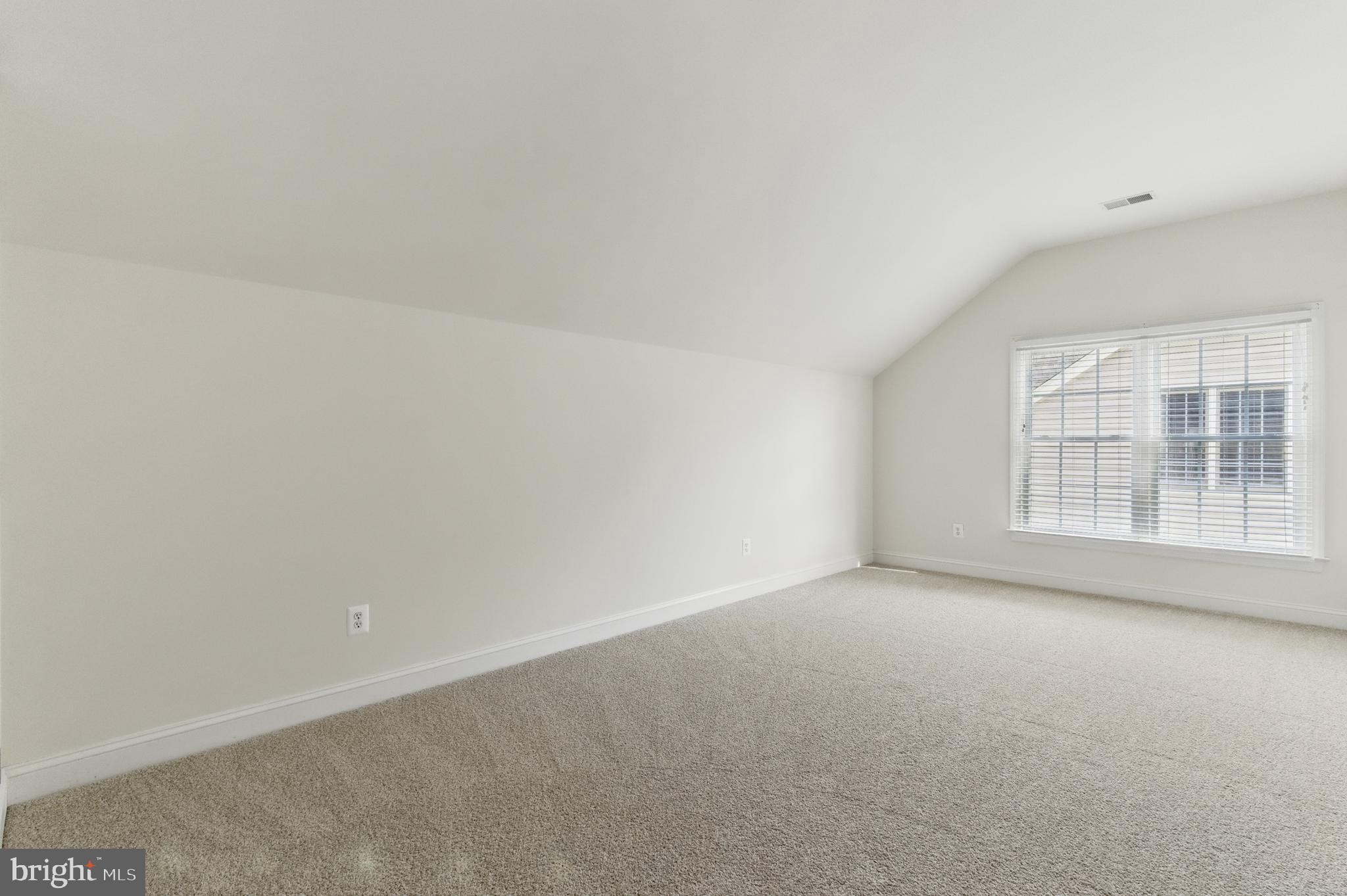 THE REGENTS AT LAKE MANASSAS - Residential