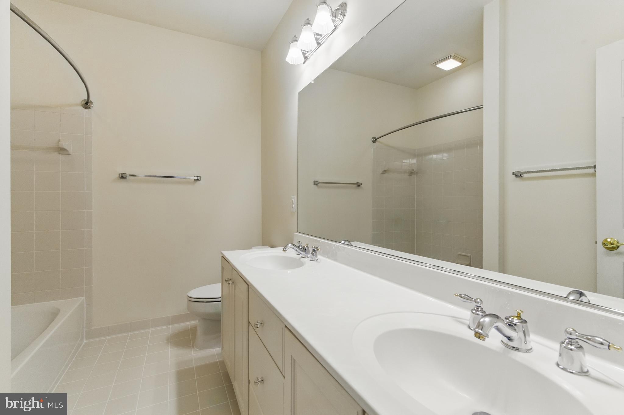 THE REGENTS AT LAKE MANASSAS - Residential