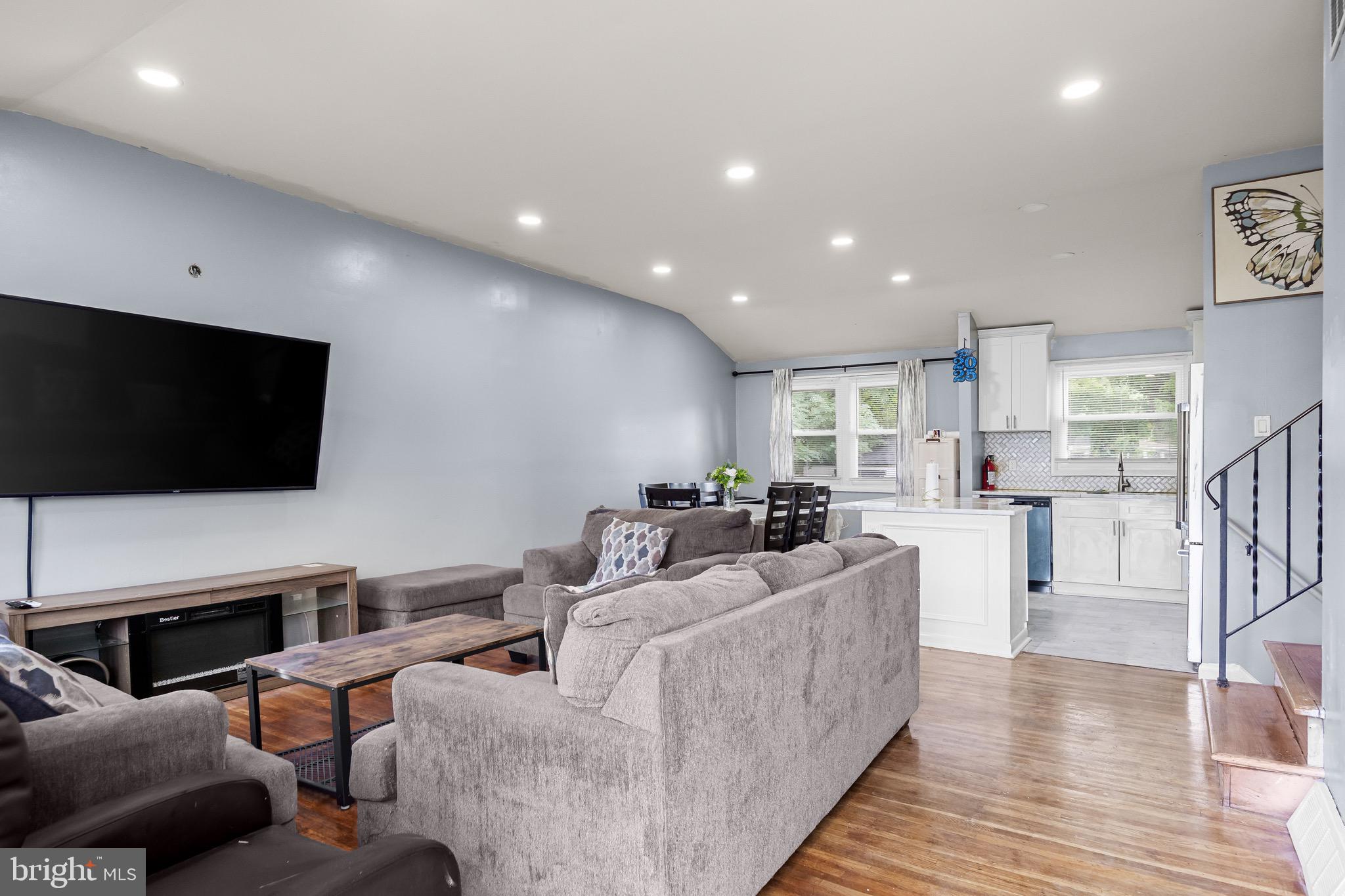200 HENDRICKSON