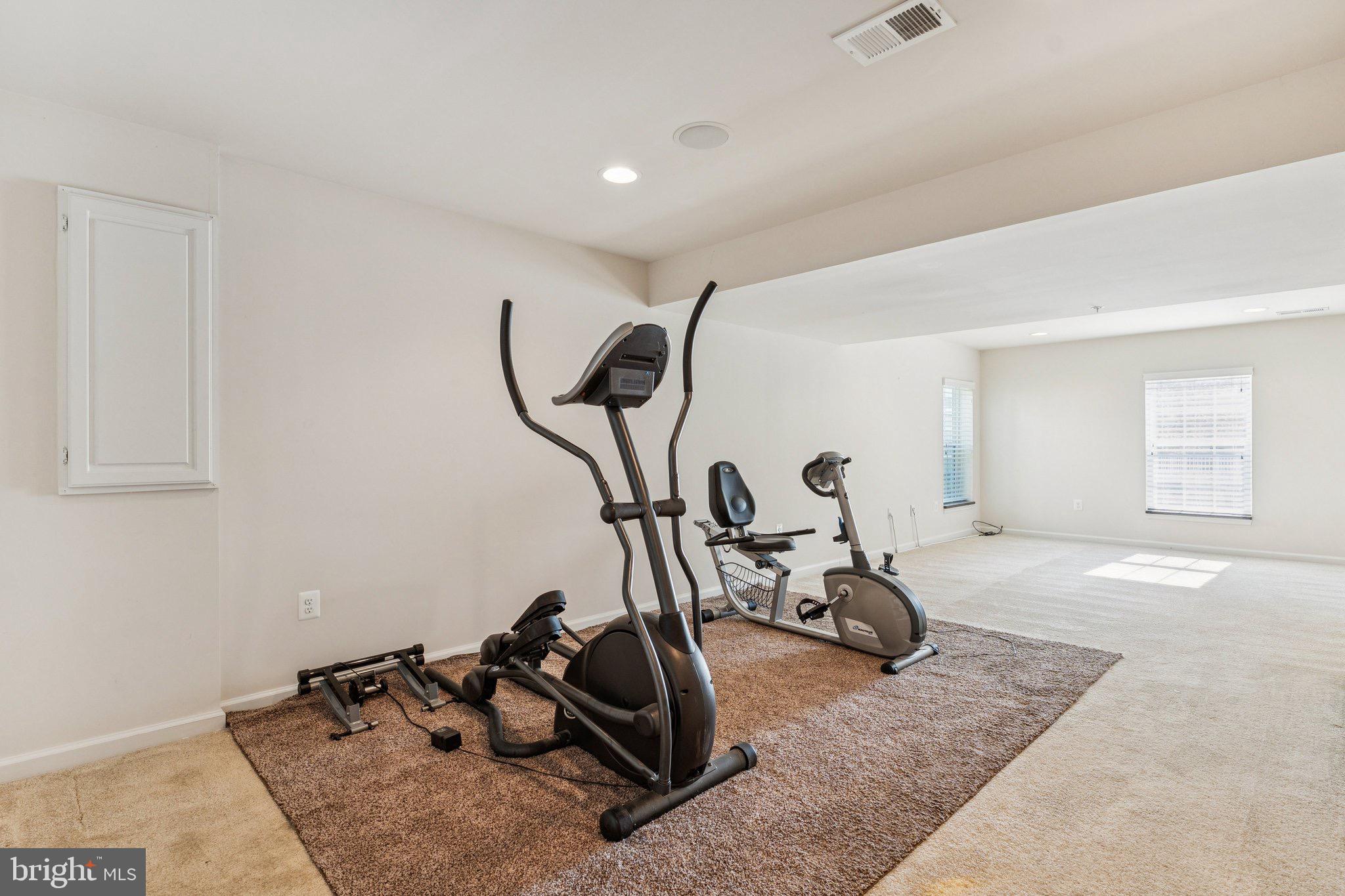 BEECH TREE NORTH VILLAGE - Residential Lease