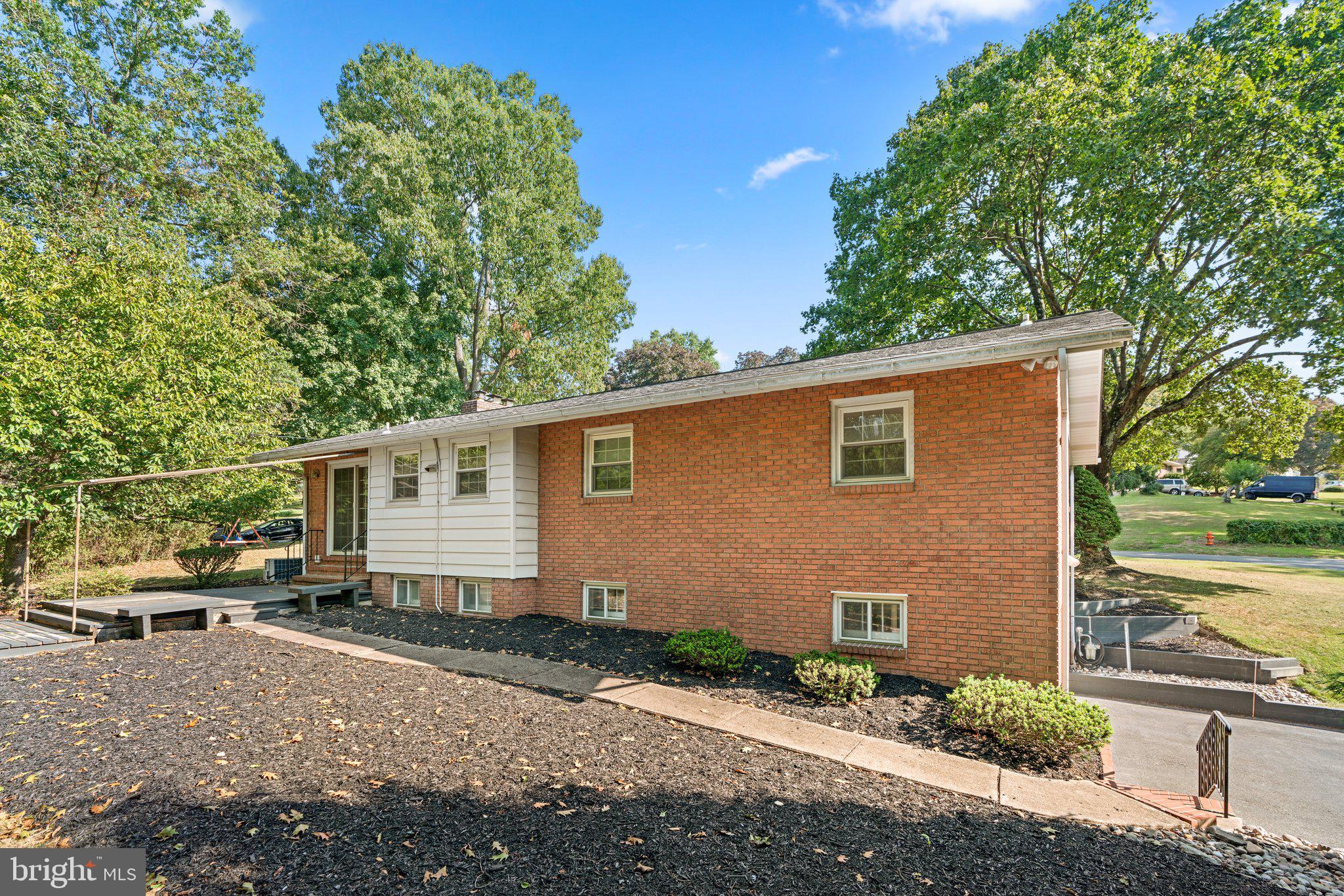 ST JOHNS VILLAGE - Residential