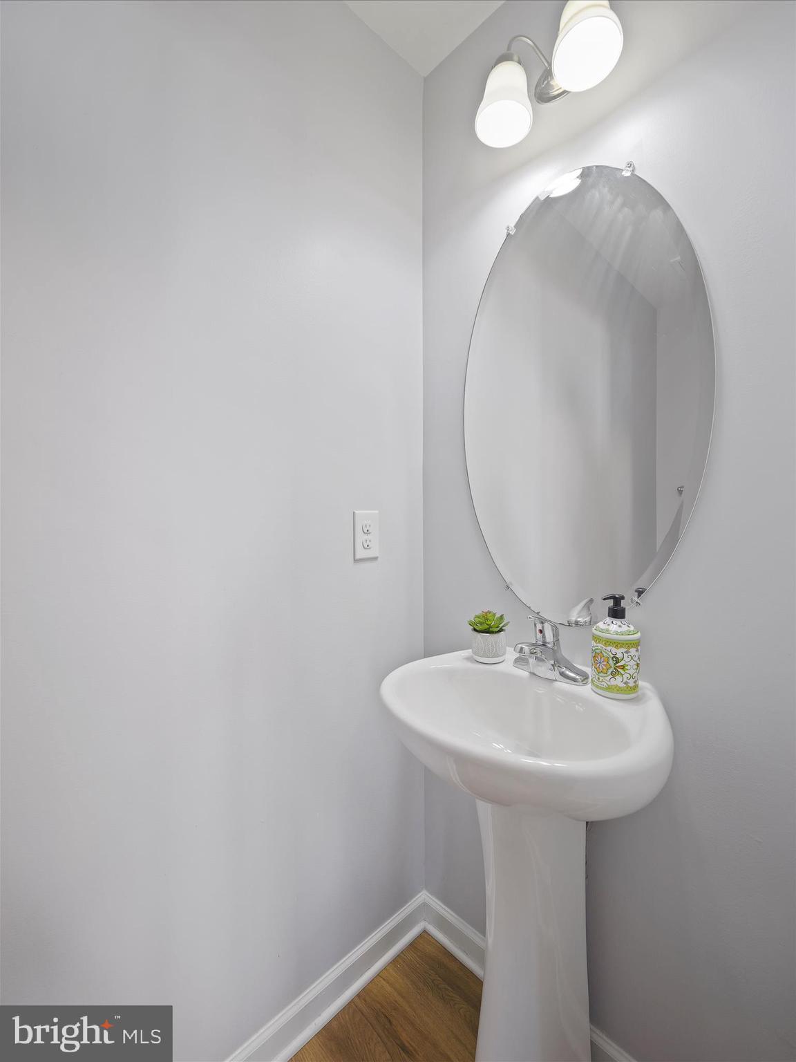 LAKELAND PLACE - Residential