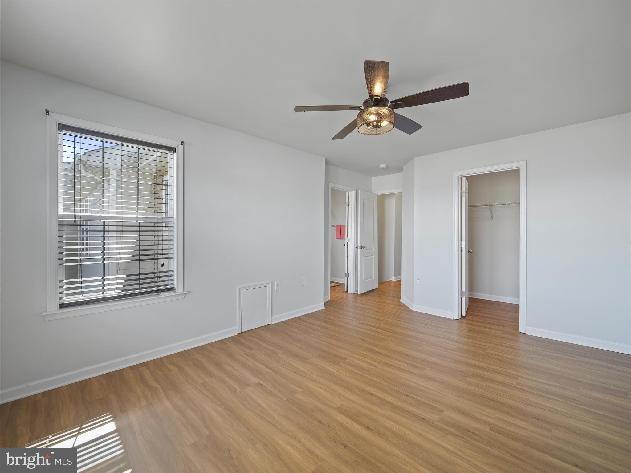 LAKELAND PLACE - Residential