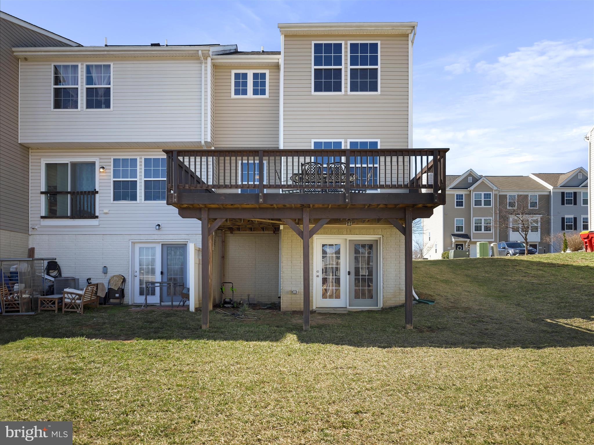 LAKELAND PLACE - Residential