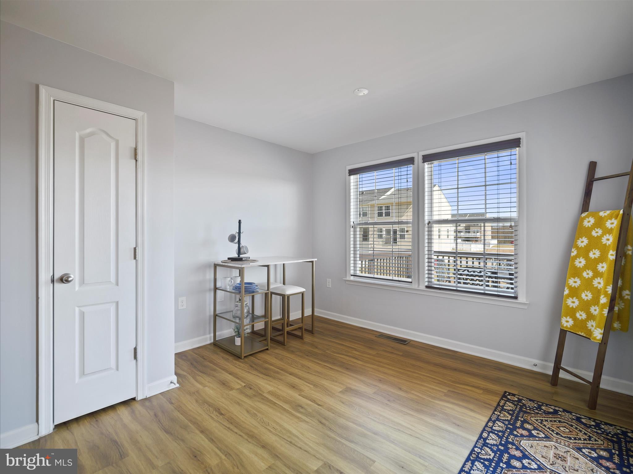 LAKELAND PLACE - Residential