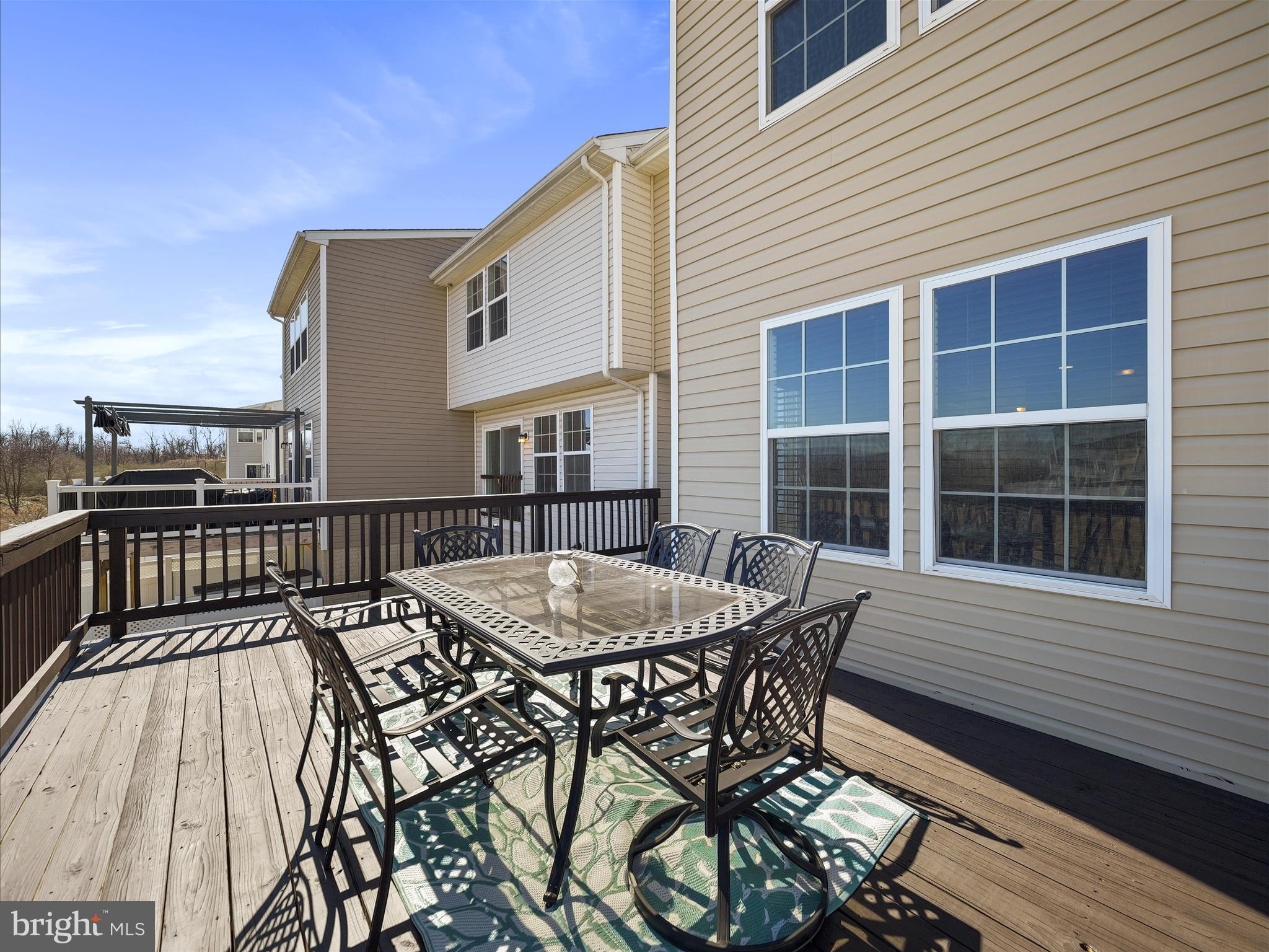 LAKELAND PLACE - Residential