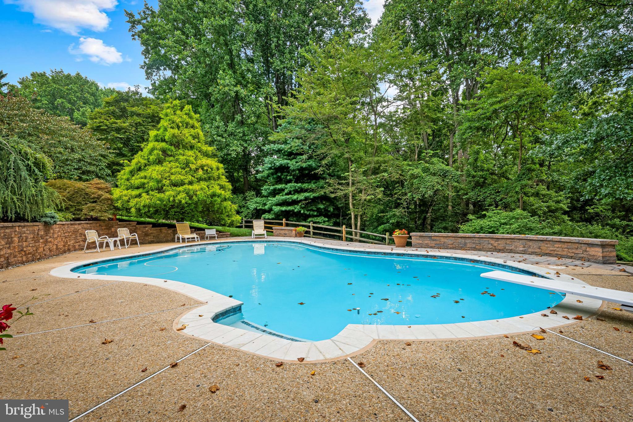 BEAVERBROOK - Residential