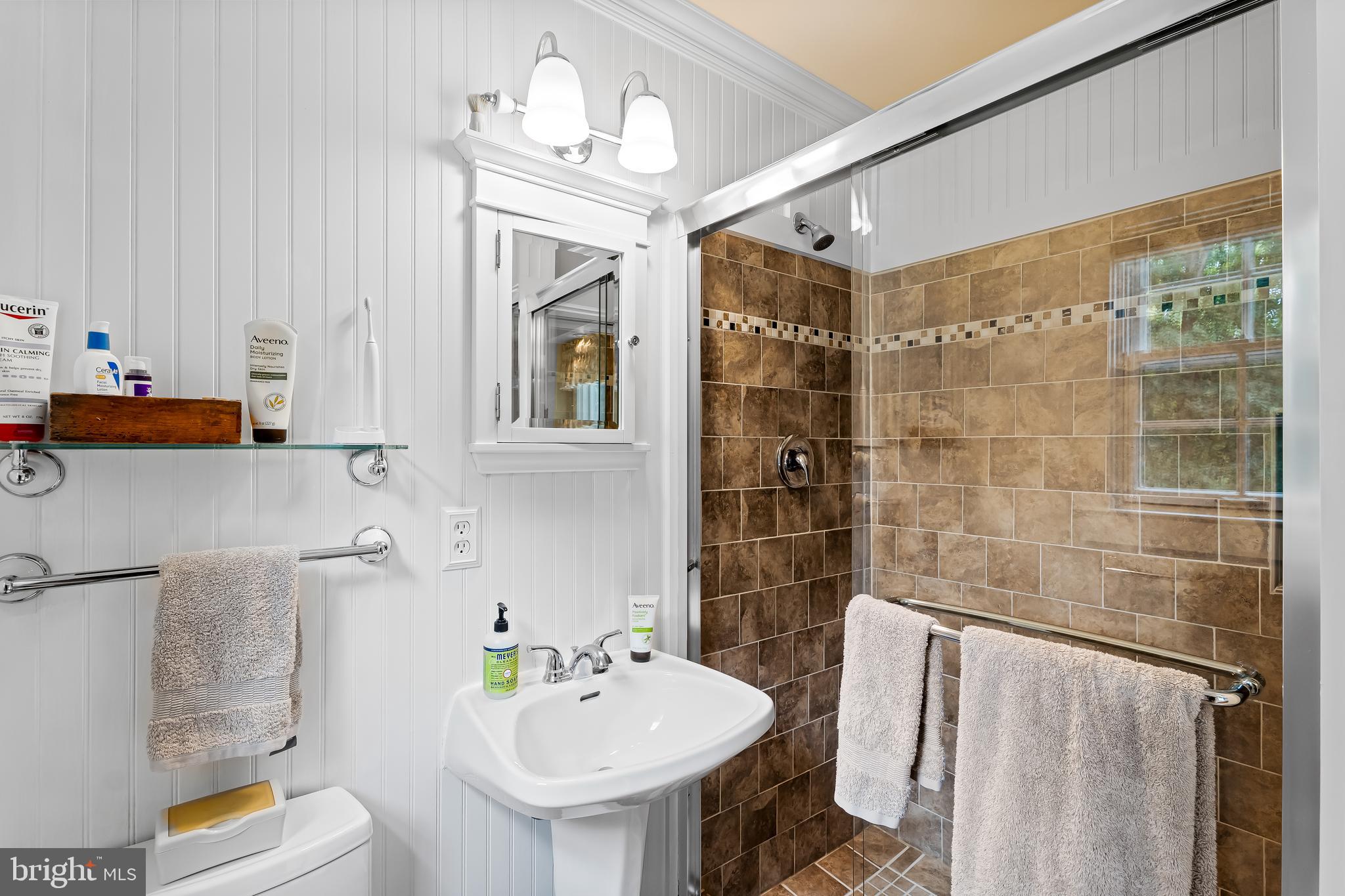 BEAVERBROOK - Residential