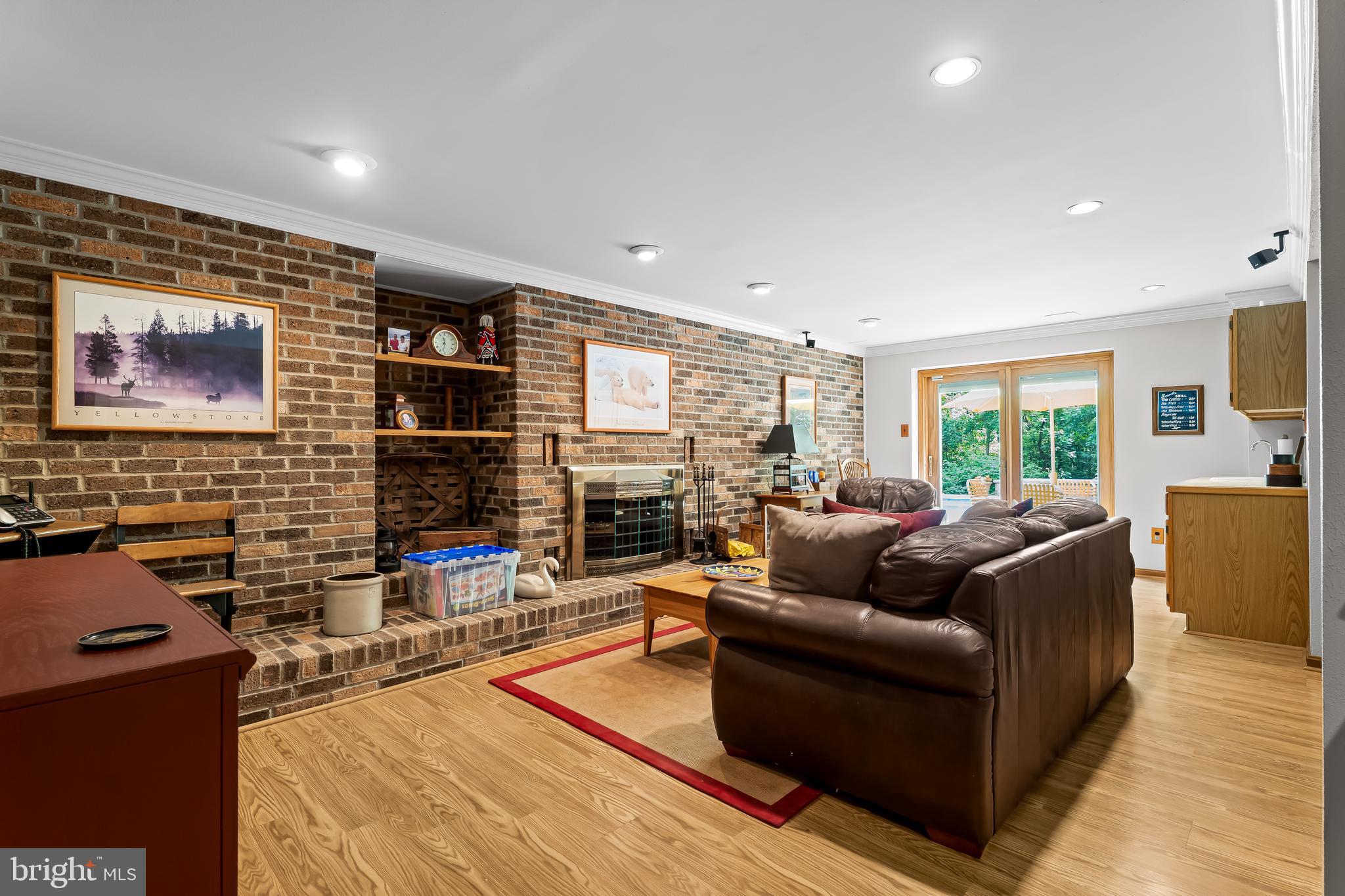 BEAVERBROOK - Residential