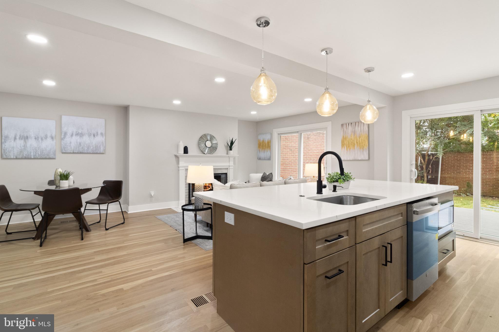 LONDON SQUARE - Residential