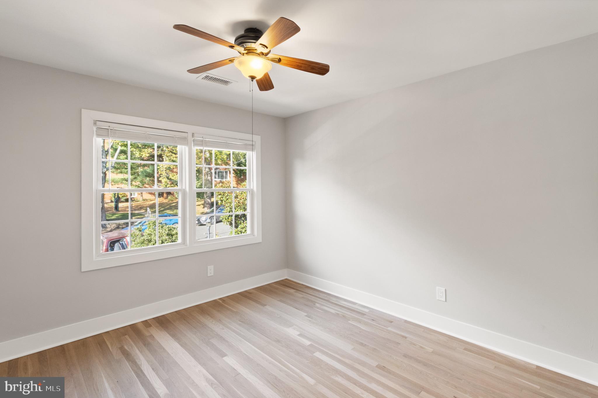 LONDON SQUARE - Residential