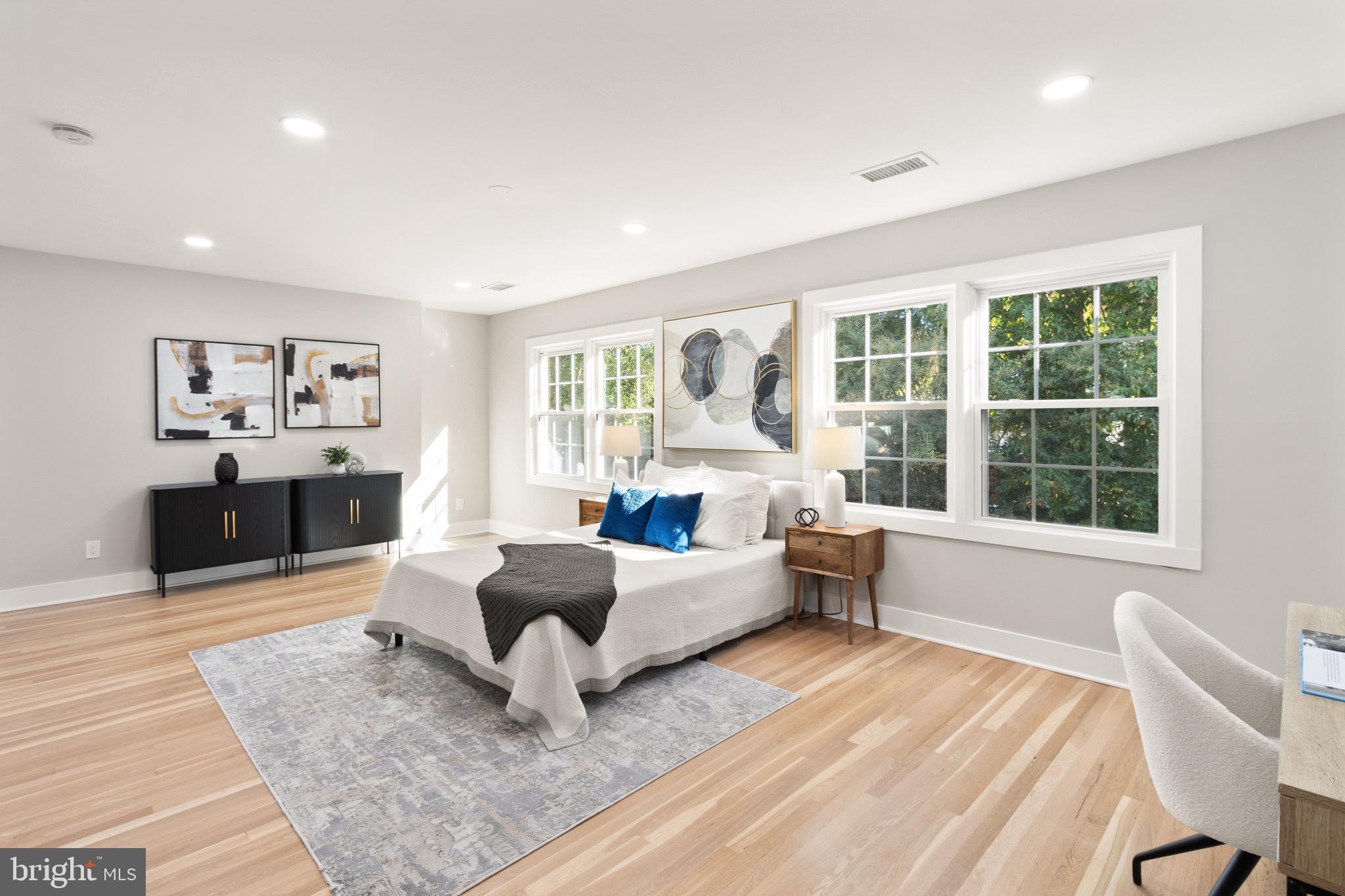 LONDON SQUARE - Residential