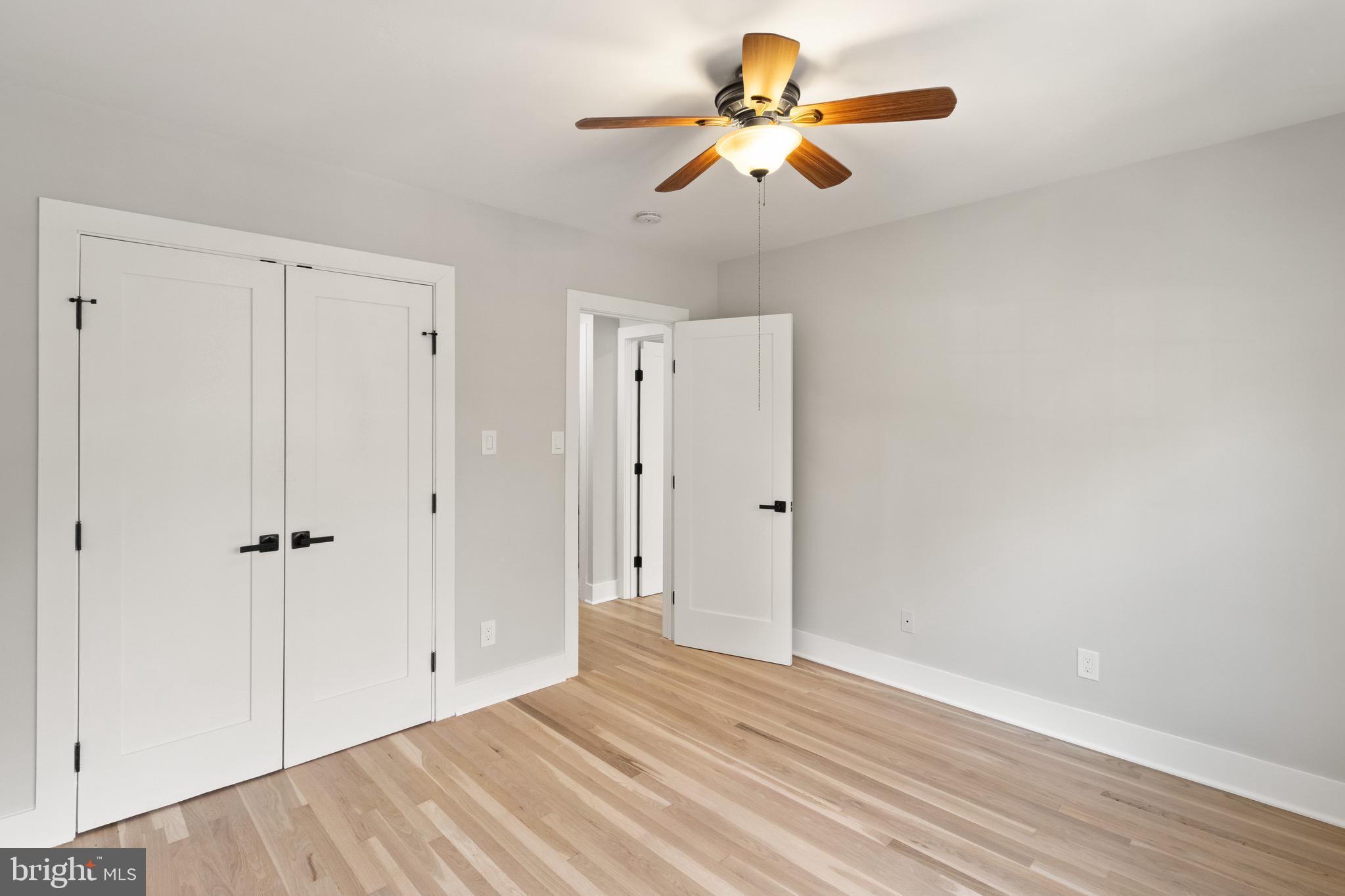 LONDON SQUARE - Residential