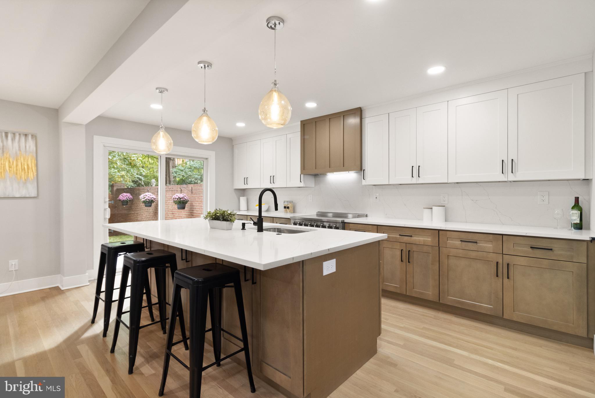 LONDON SQUARE - Residential