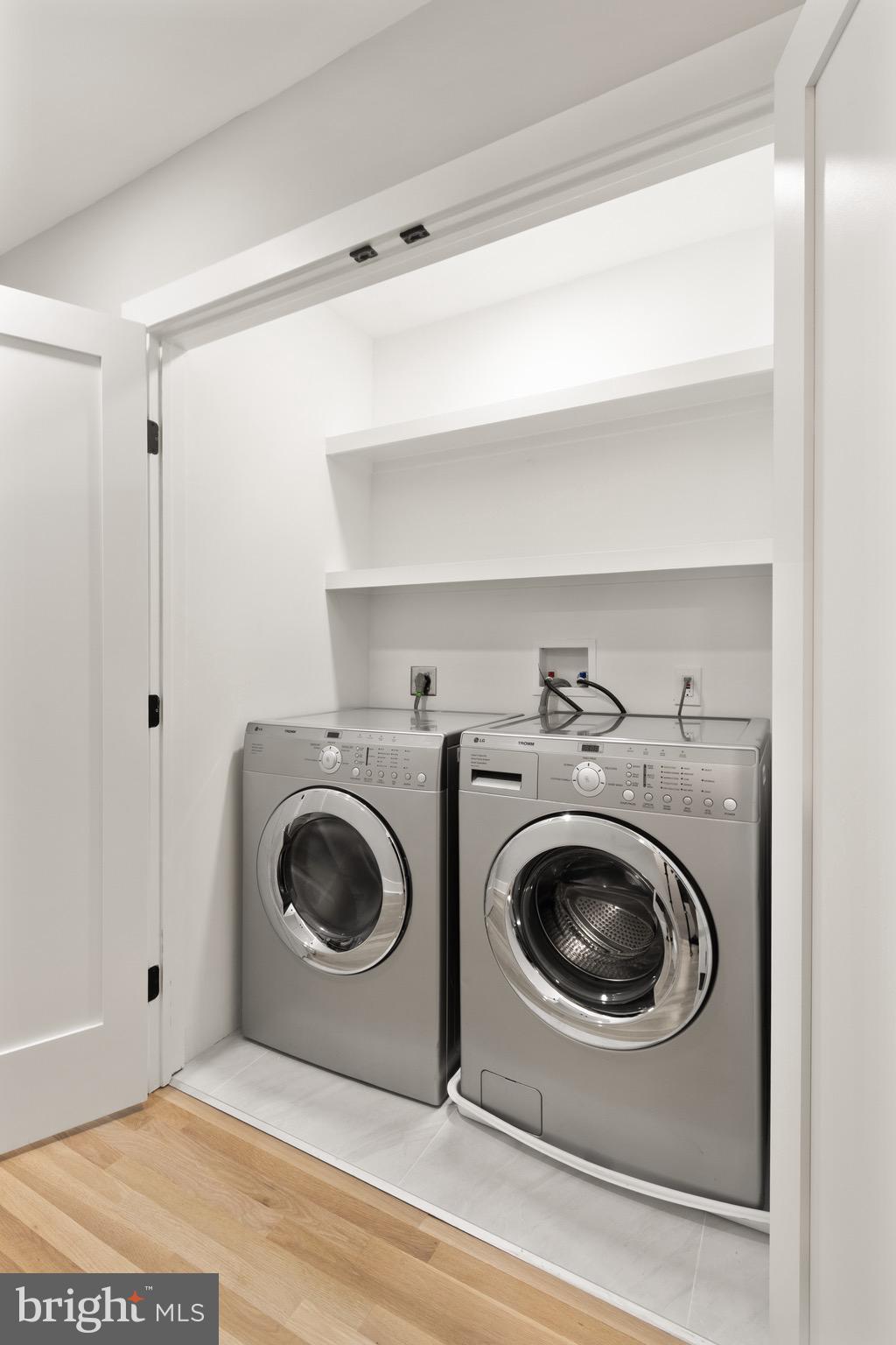 LONDON SQUARE - Residential