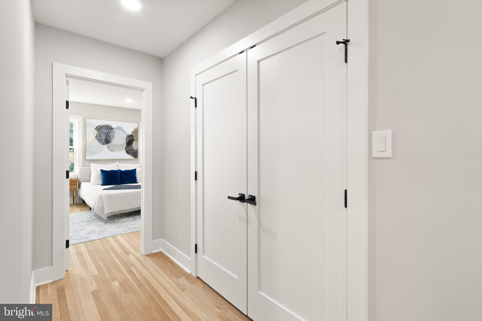 LONDON SQUARE - Residential