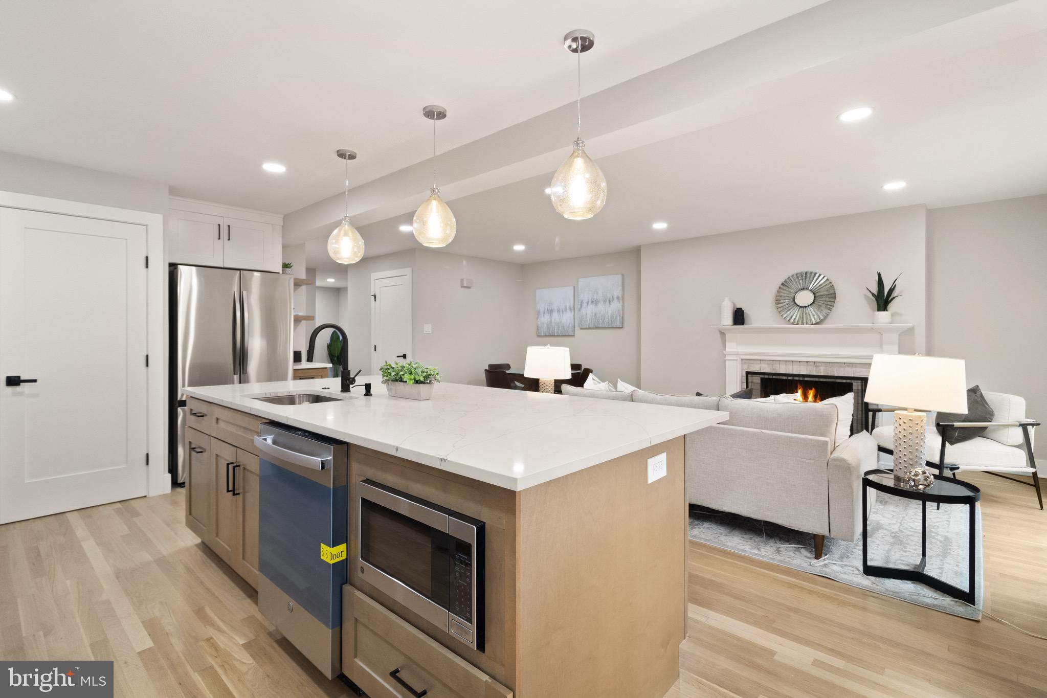 LONDON SQUARE - Residential