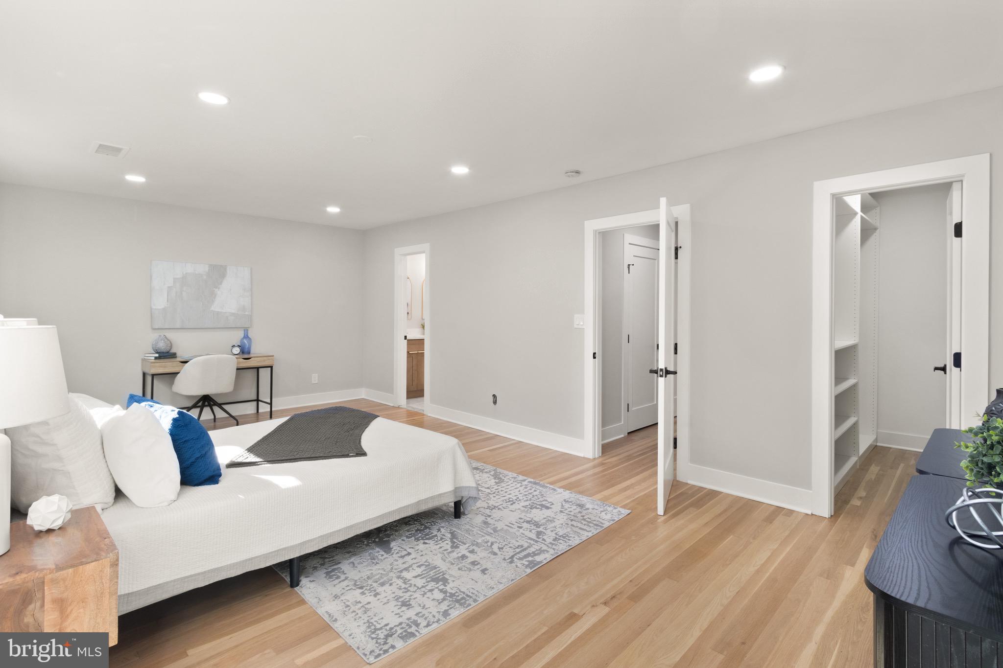 LONDON SQUARE - Residential