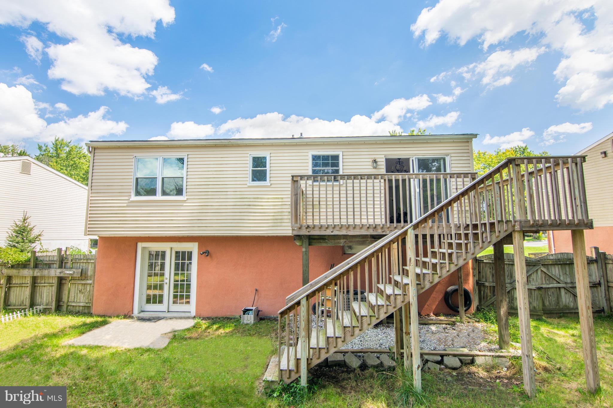 FREETOWN VILLAGE - Residential