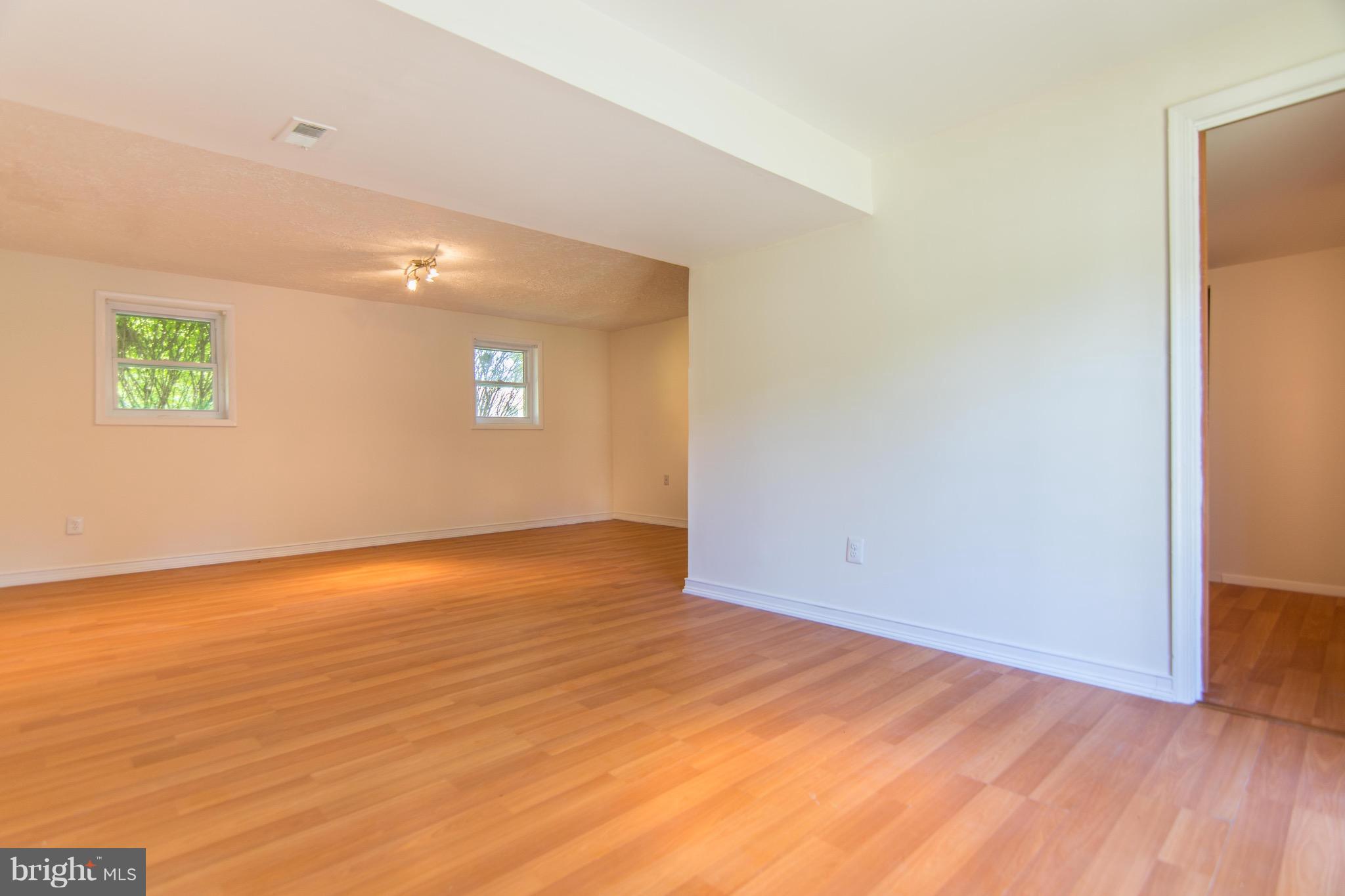 FREETOWN VILLAGE - Residential