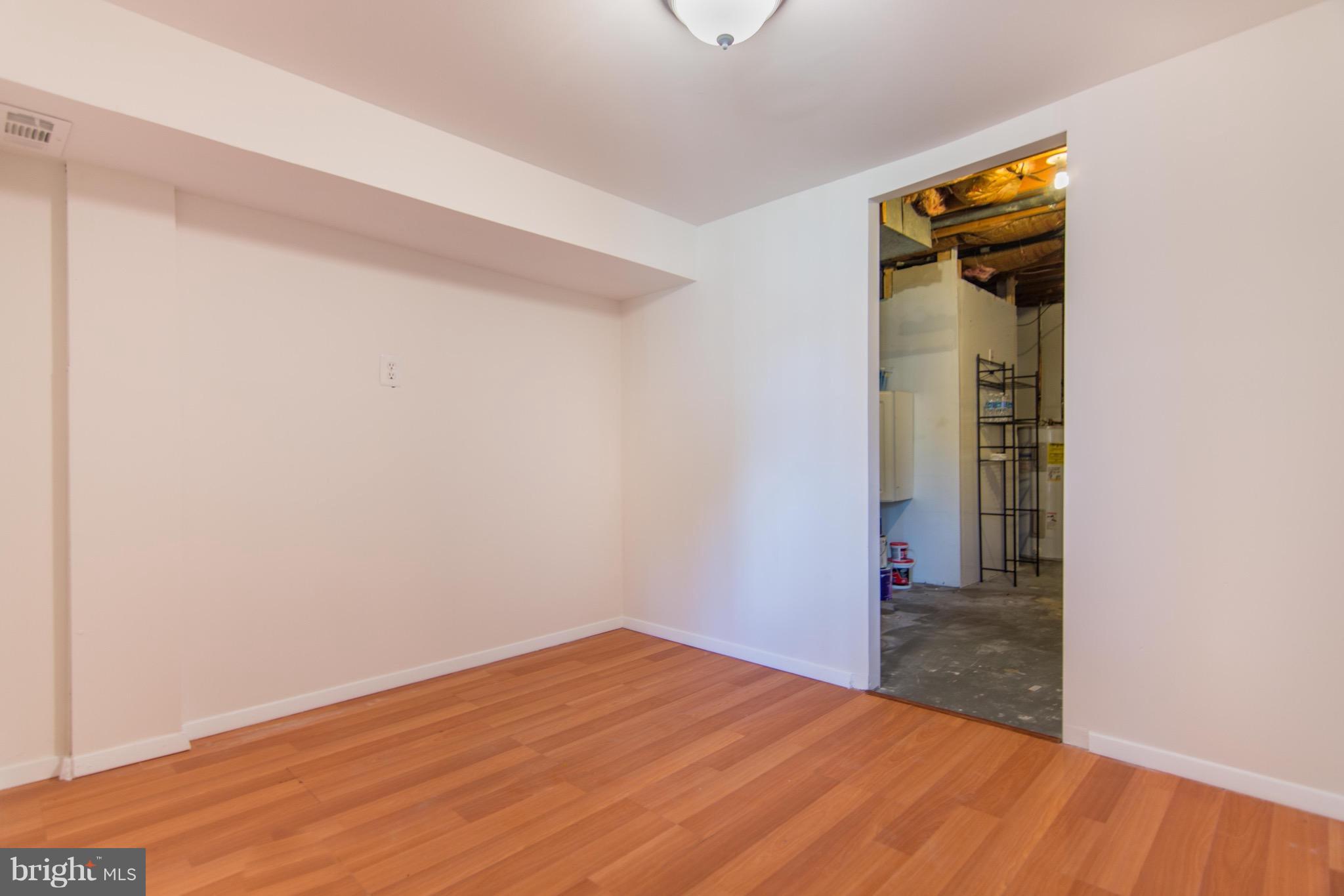 FREETOWN VILLAGE - Residential