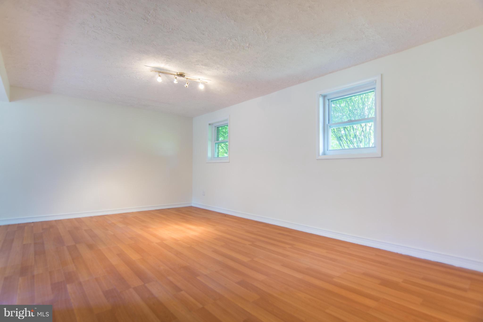 FREETOWN VILLAGE - Residential