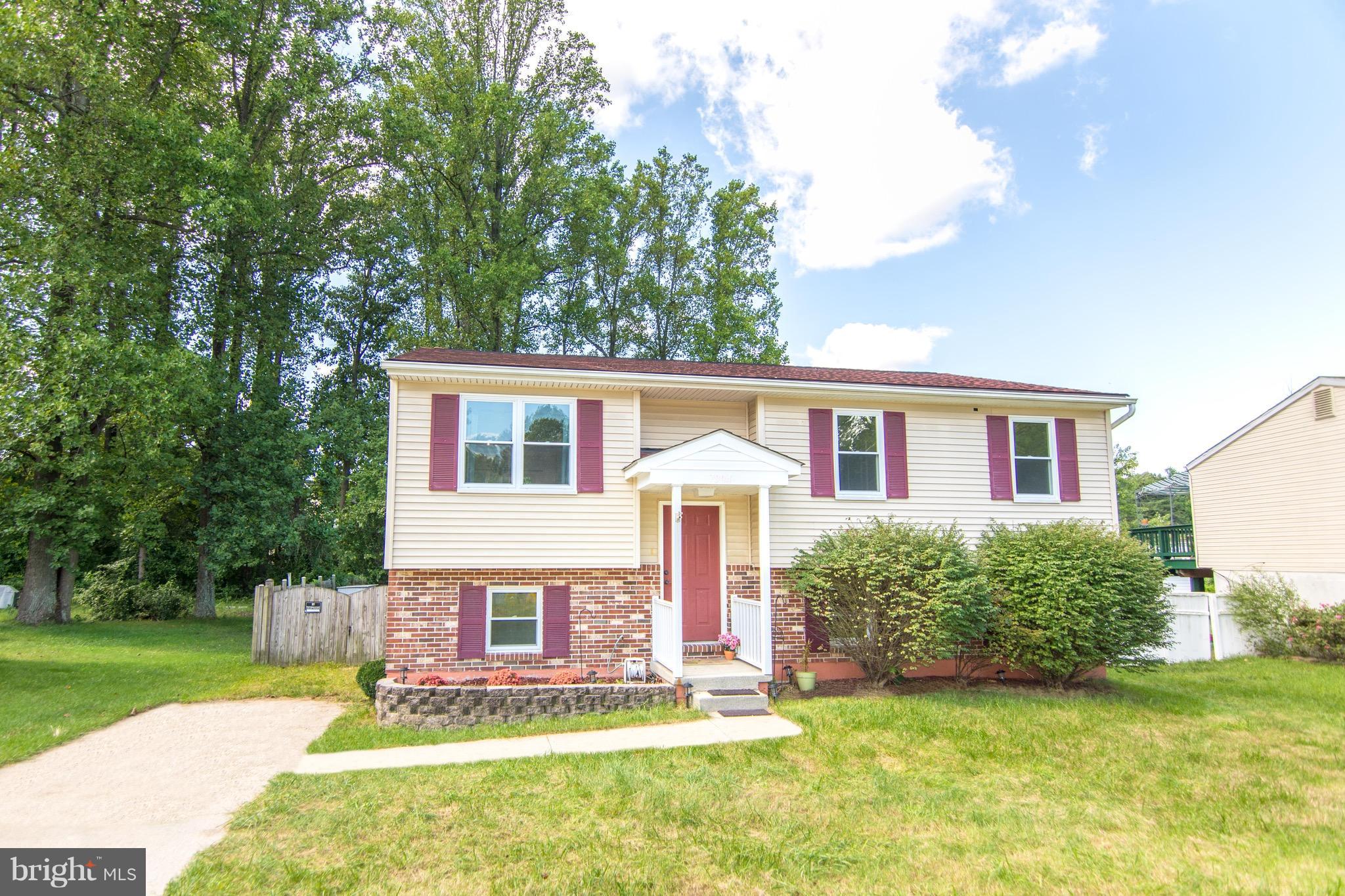 FREETOWN VILLAGE - Residential