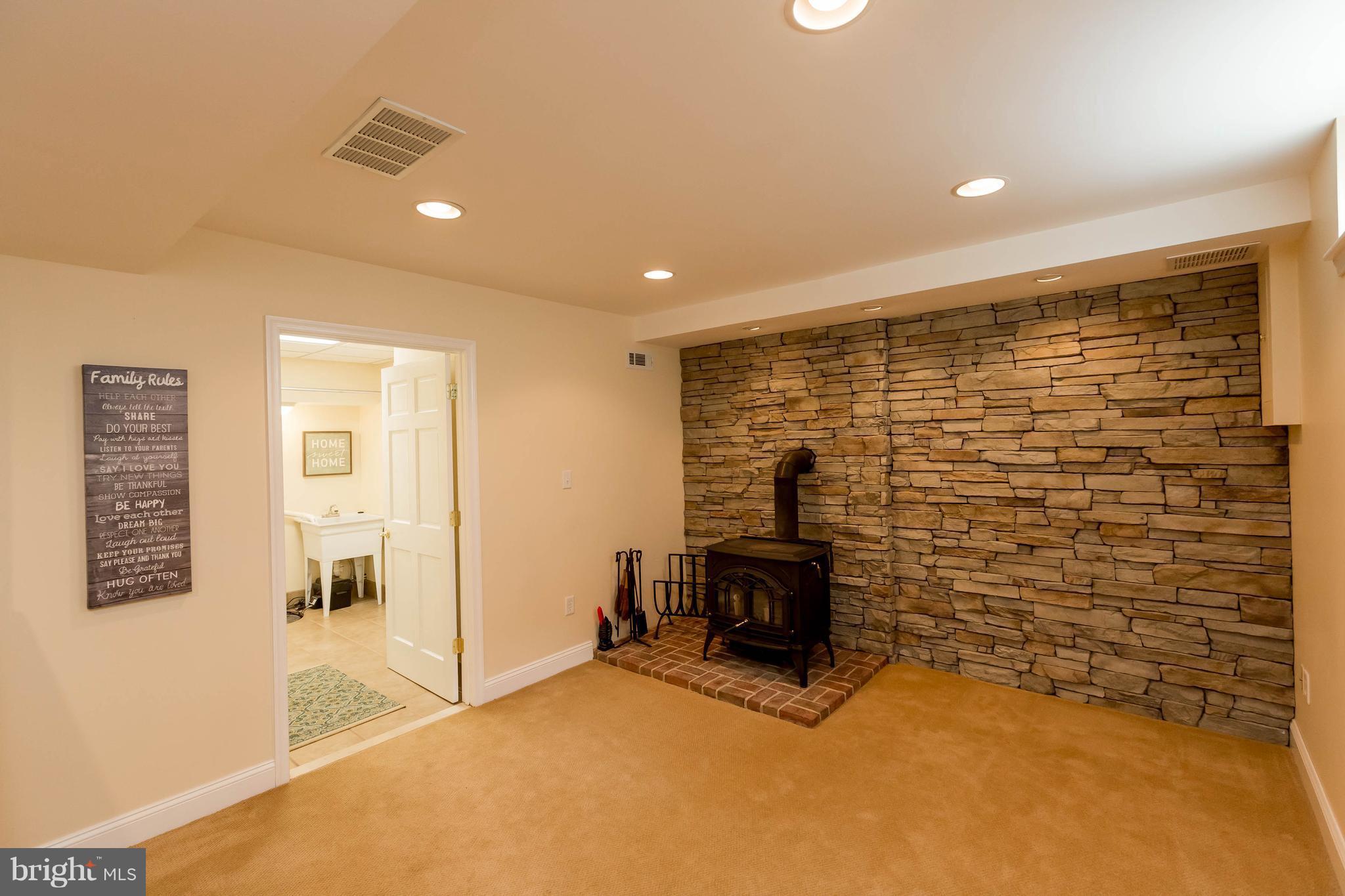 FELLOWSHIP FOREST - Residential