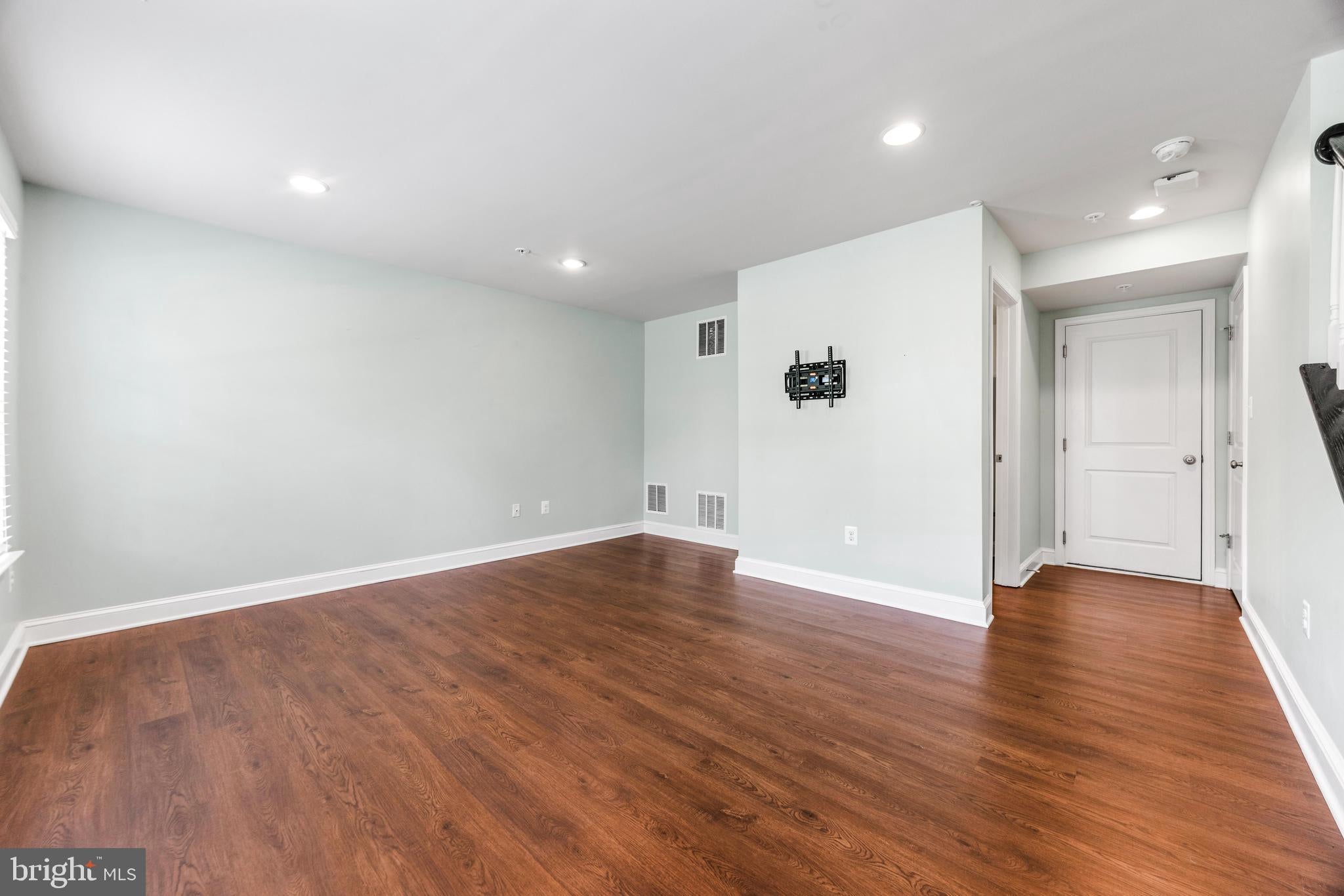9236 GARRETTSON CIRCLE