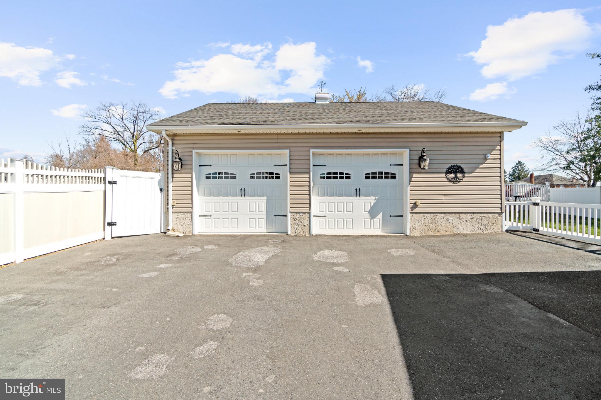 DUNDALK FARMS - Residential