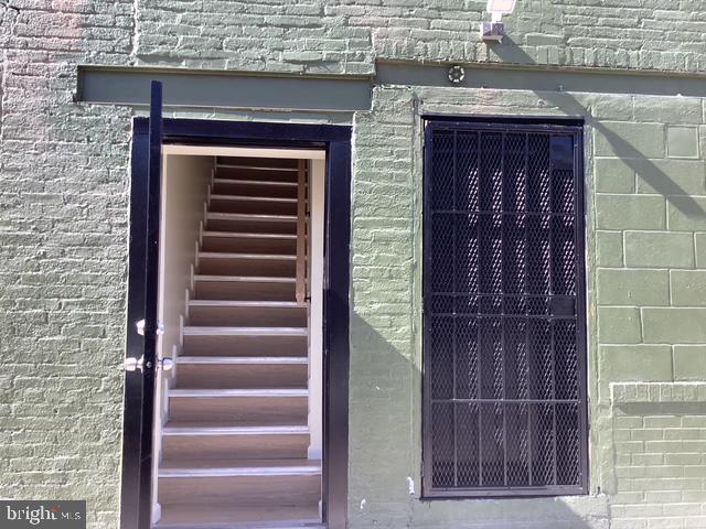 MCELDERRY PARK - Residential Lease