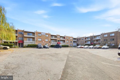 MLS: DCDC2282244