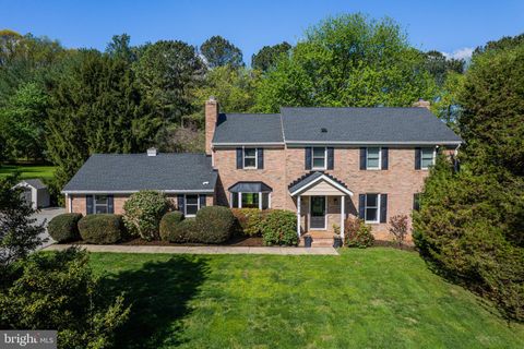 Homes For Sale - 12914 Falls Road<br/> COCKEYSVILLE, MD 21030