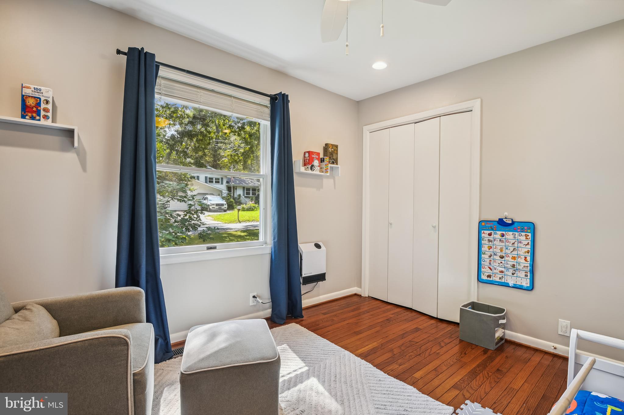 SUNRISE BEACH - Residential