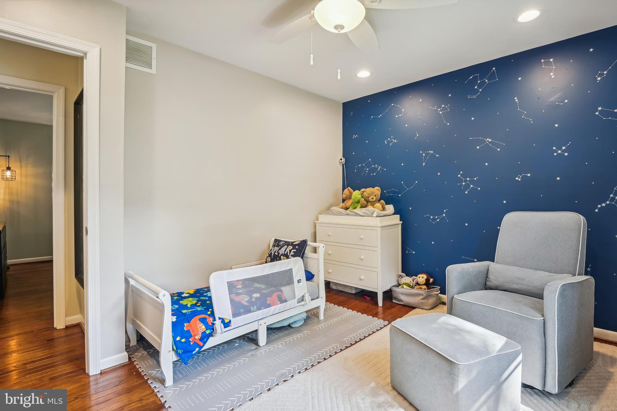 SUNRISE BEACH - Residential