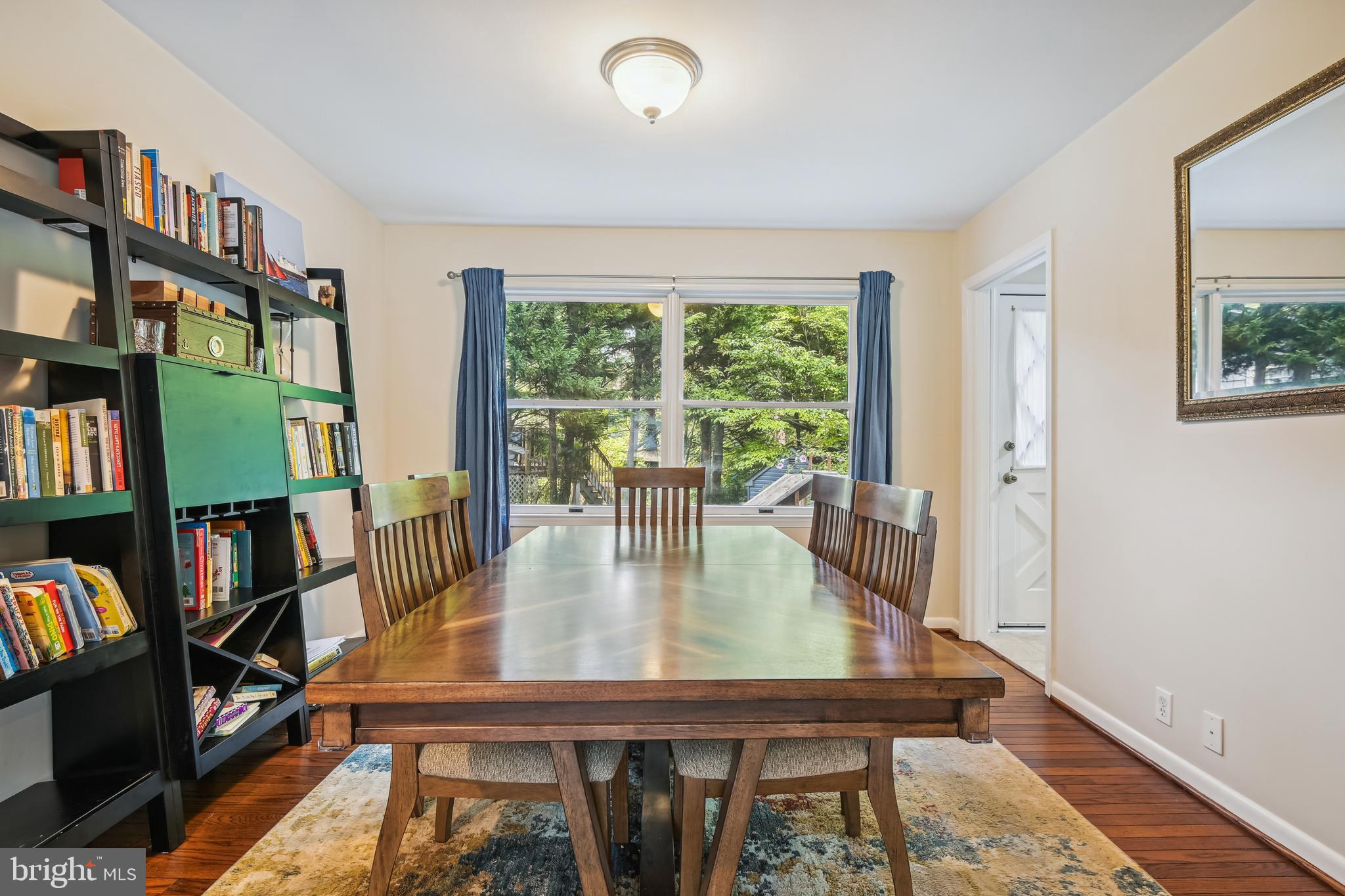 SUNRISE BEACH - Residential