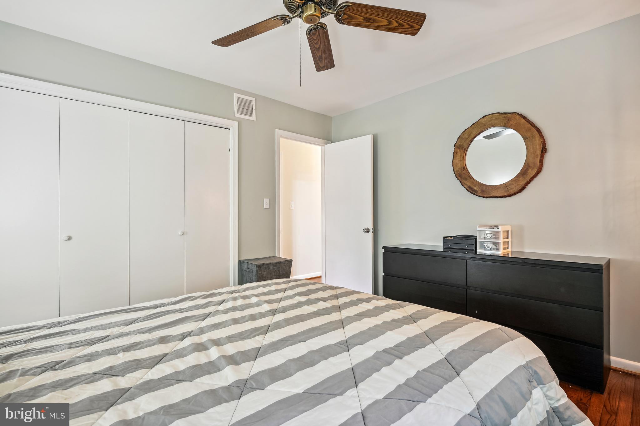 SUNRISE BEACH - Residential