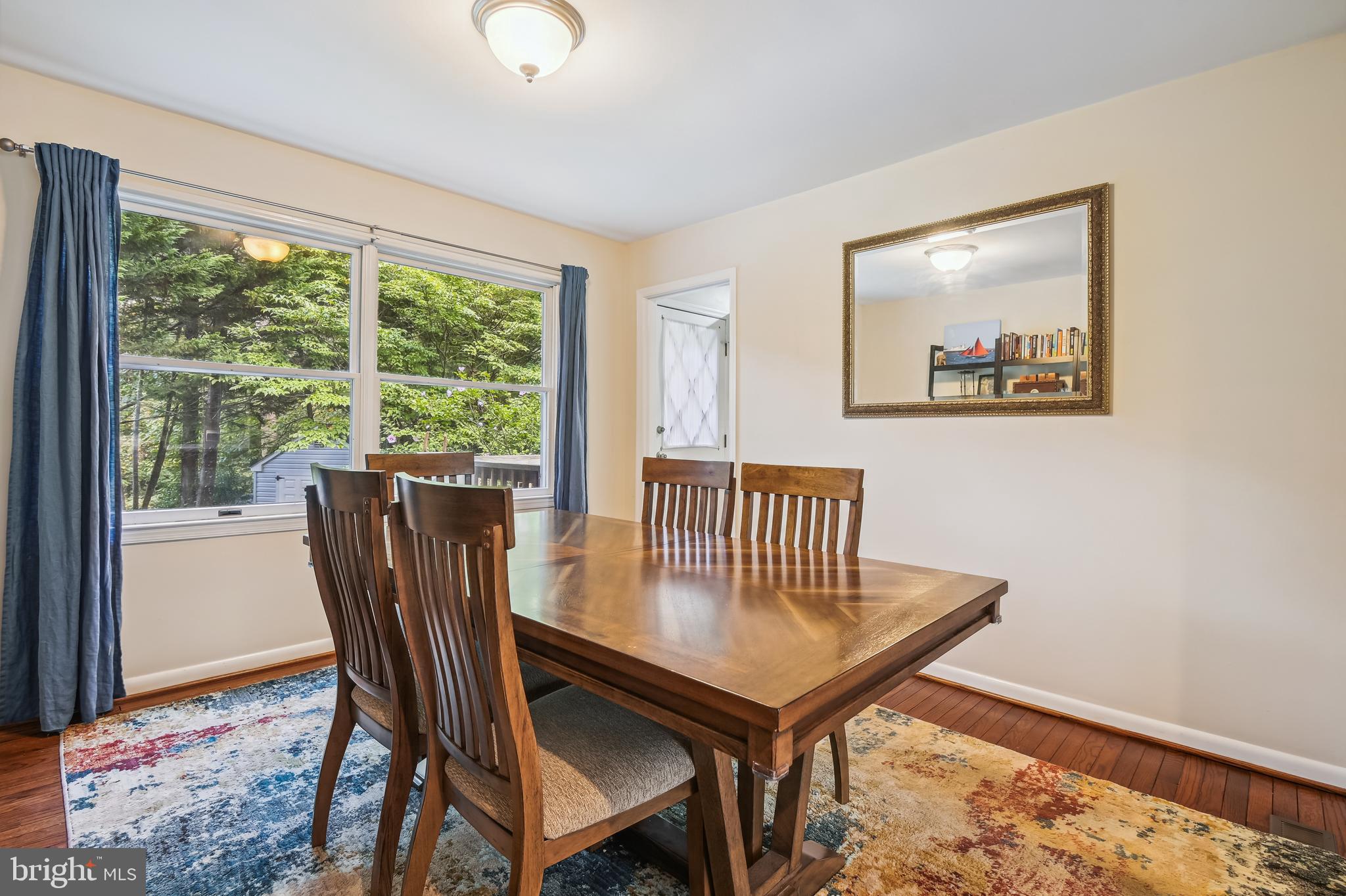 SUNRISE BEACH - Residential