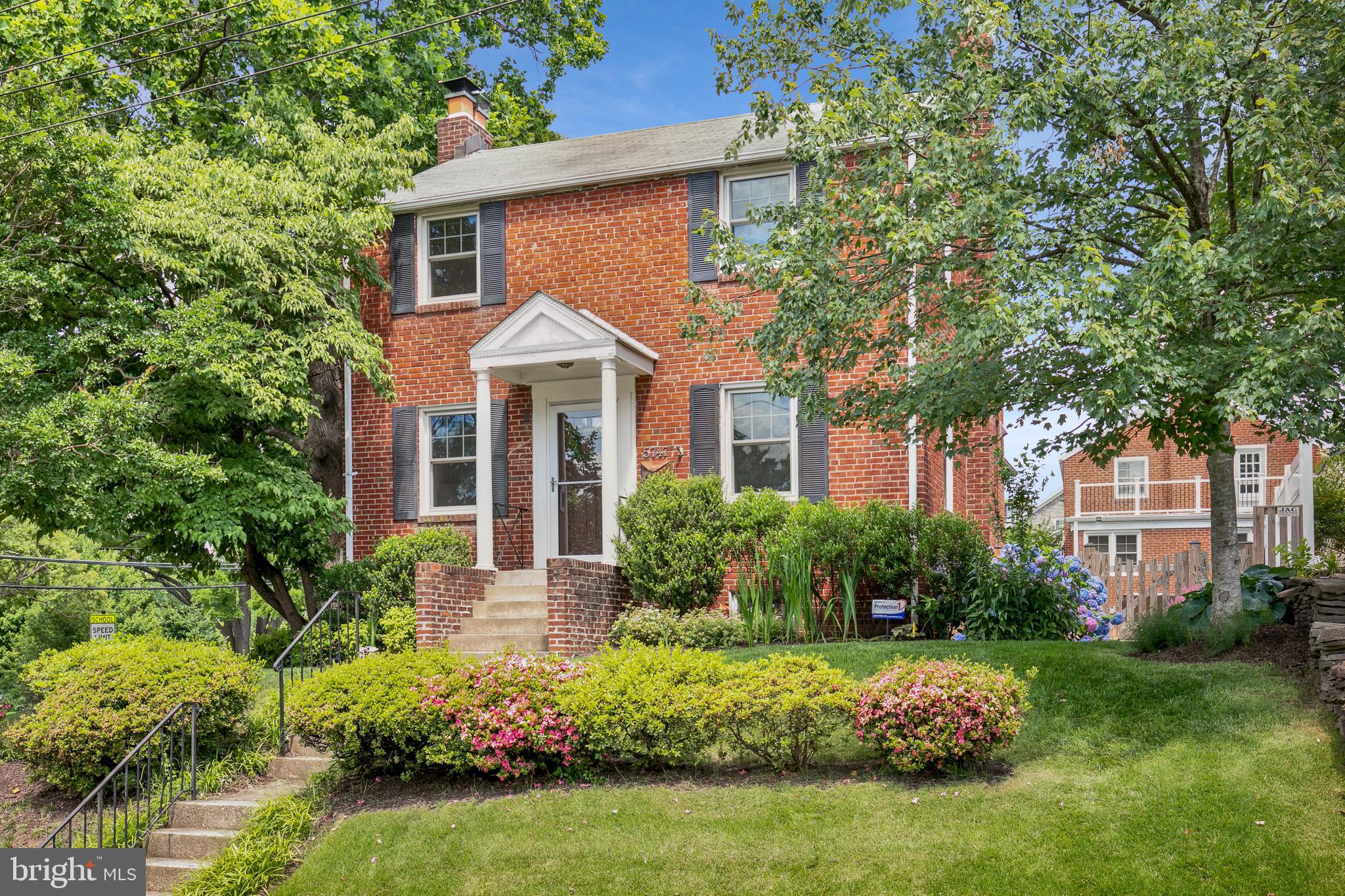 LEEWAY HEIGHTS - Residential