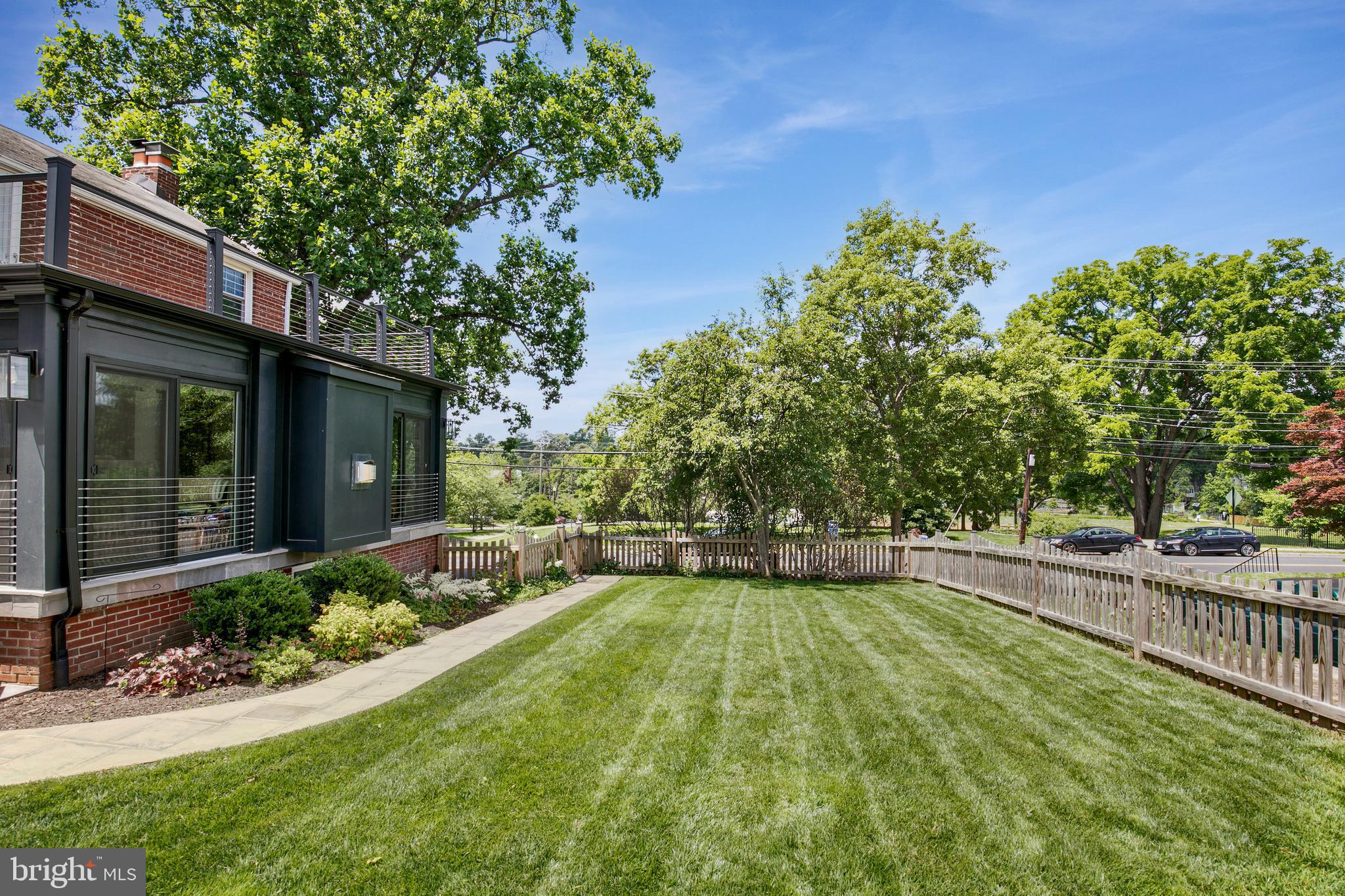 LEEWAY HEIGHTS - Residential