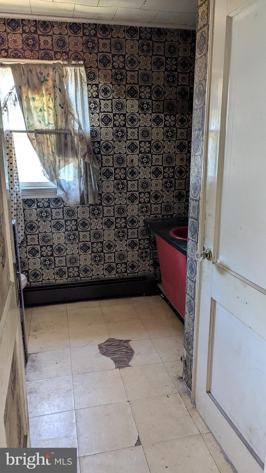 FEASTERVILLE HGTS - Residential