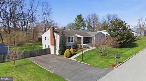 210 OAK STREET MOUNT AIRY MD 21771